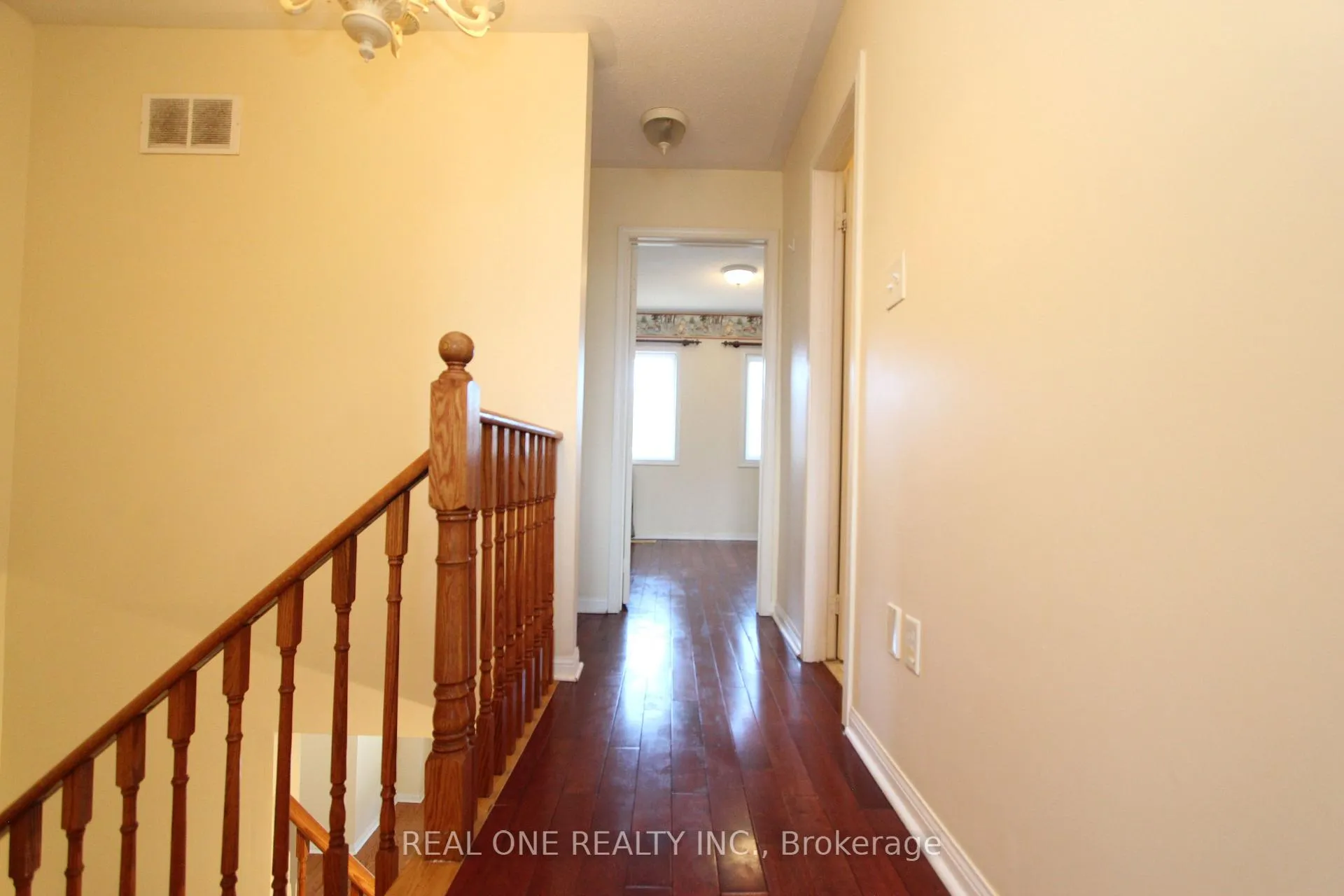Photo 11 of 749 Bur Oak Avenue, Markham, Wismer — HOMEH