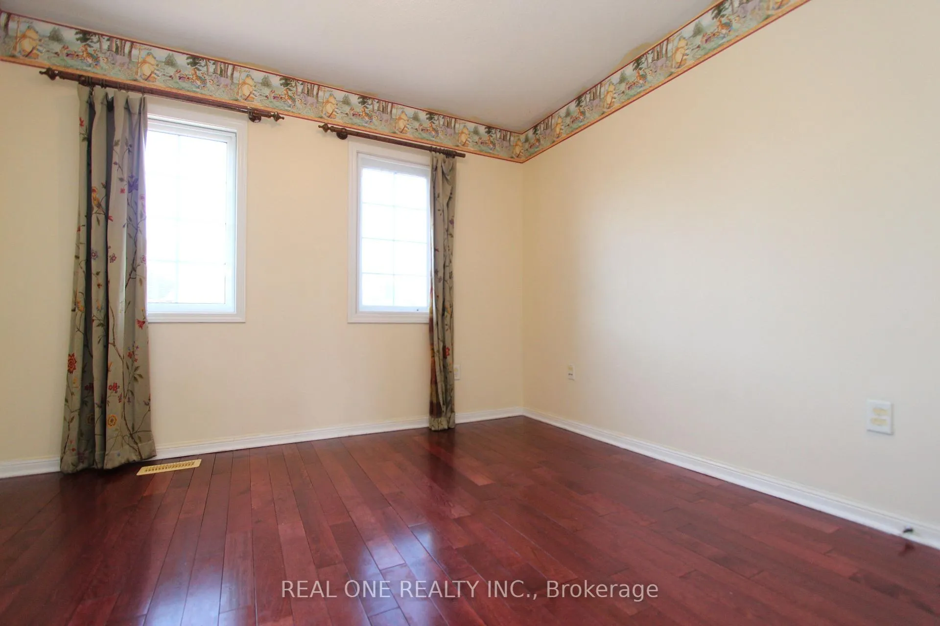 Photo 17 of 749 Bur Oak Avenue, Markham, Wismer — HOMEH