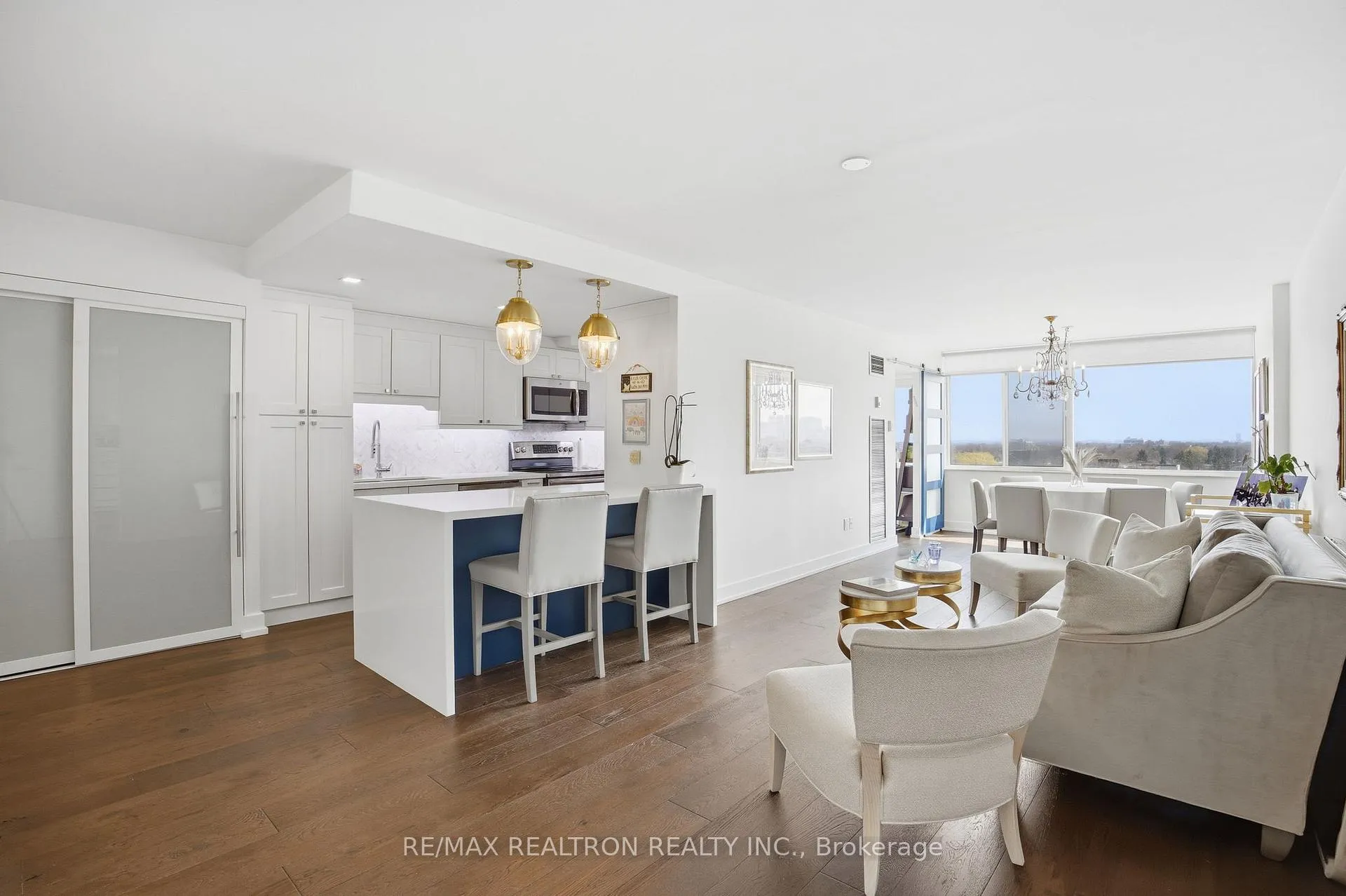 Photo 2 of Unit 908, 3000 Bathurst Street, Toronto, Englemount-Lawrence — HOMEH