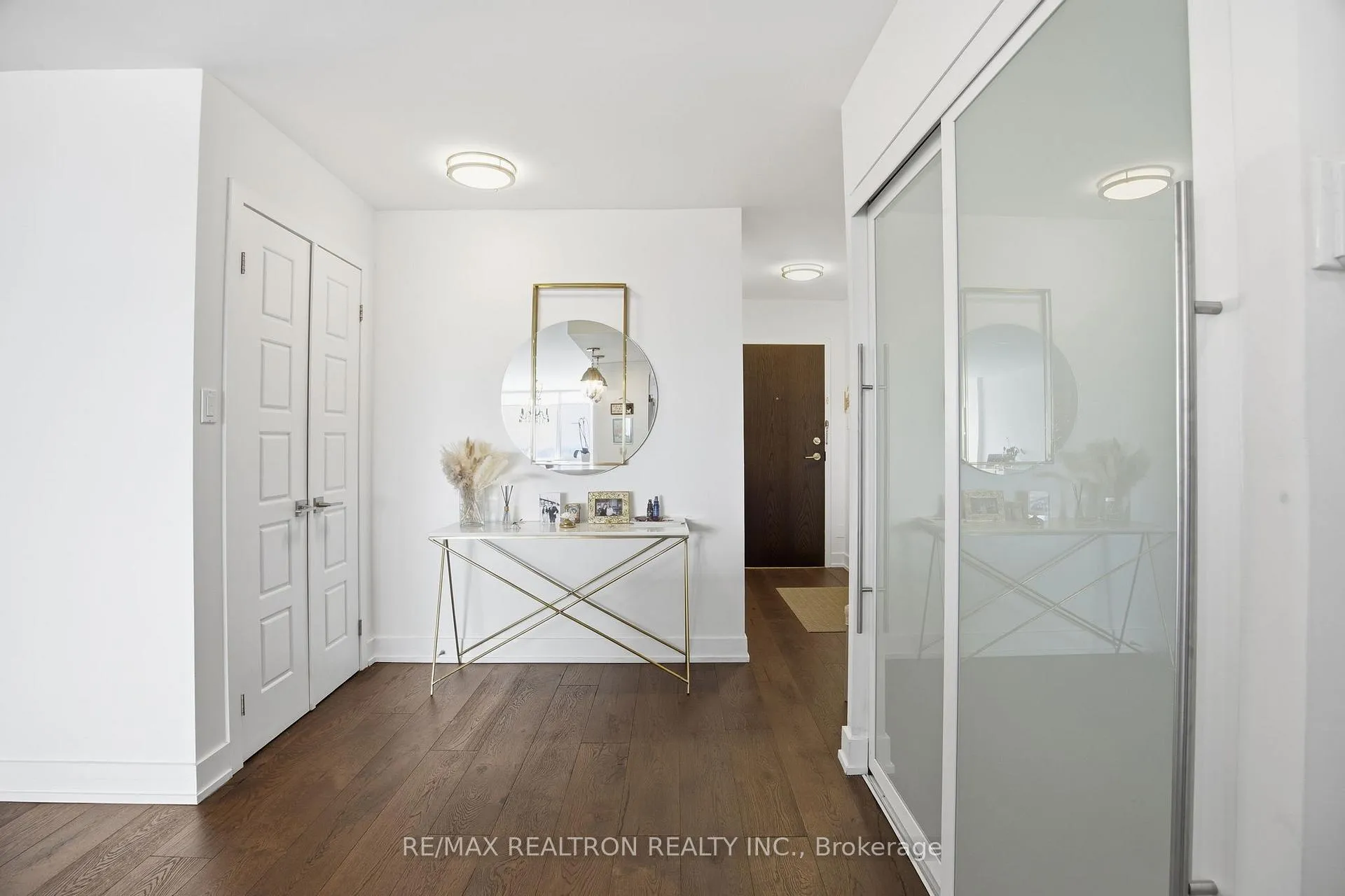 Photo 12 of Unit 908, 3000 Bathurst Street, Toronto, Englemount-Lawrence — HOMEH