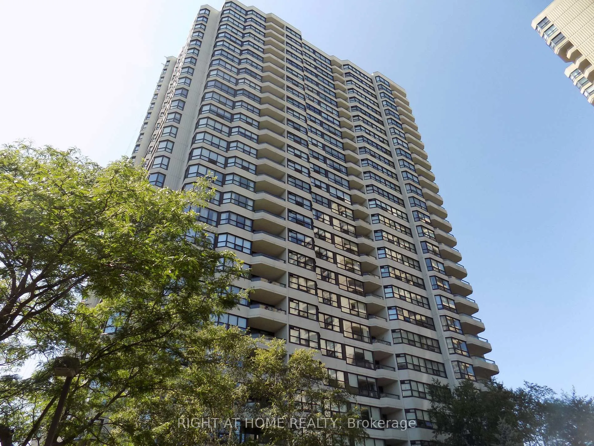 Front of Unit 1904, 1510 Riverside Drive