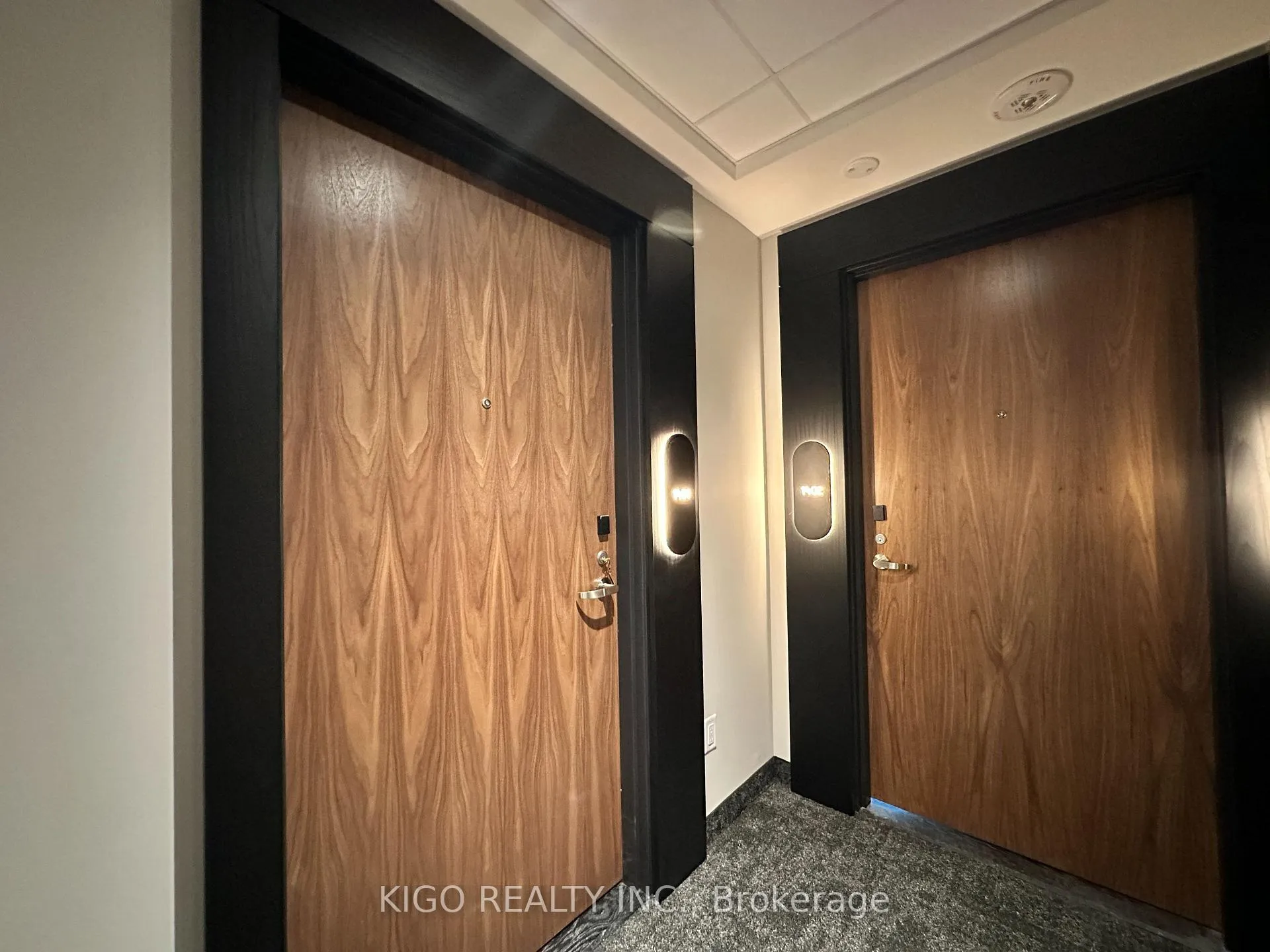 Photo 8 of Unit 1401, 25 Wellington Street S, Kitchener — HOMEH