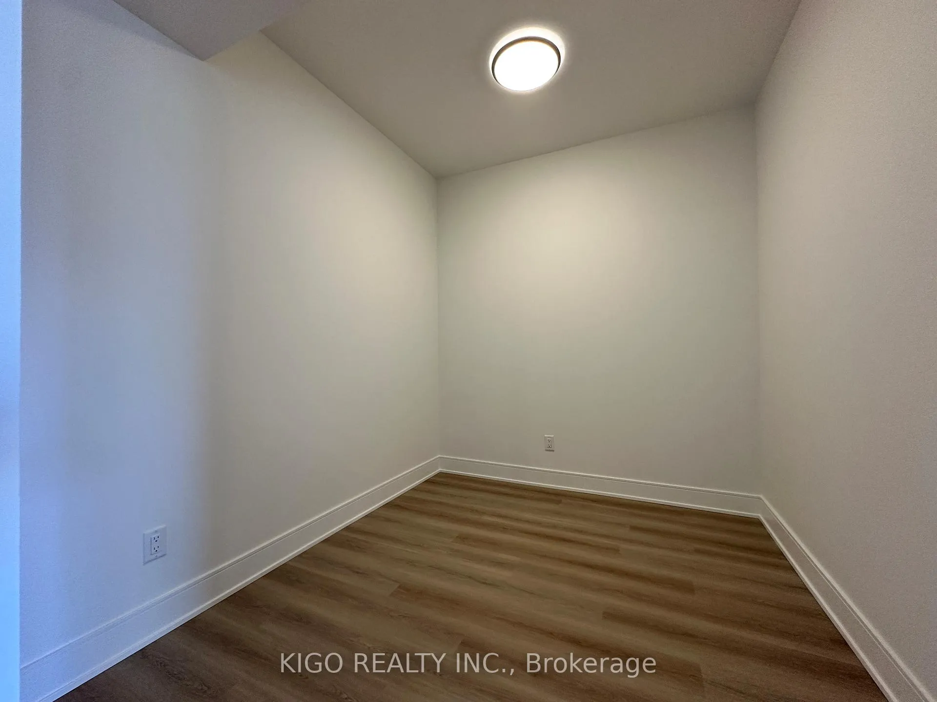 Photo 15 of Unit 1401, 25 Wellington Street S, Kitchener — HOMEH