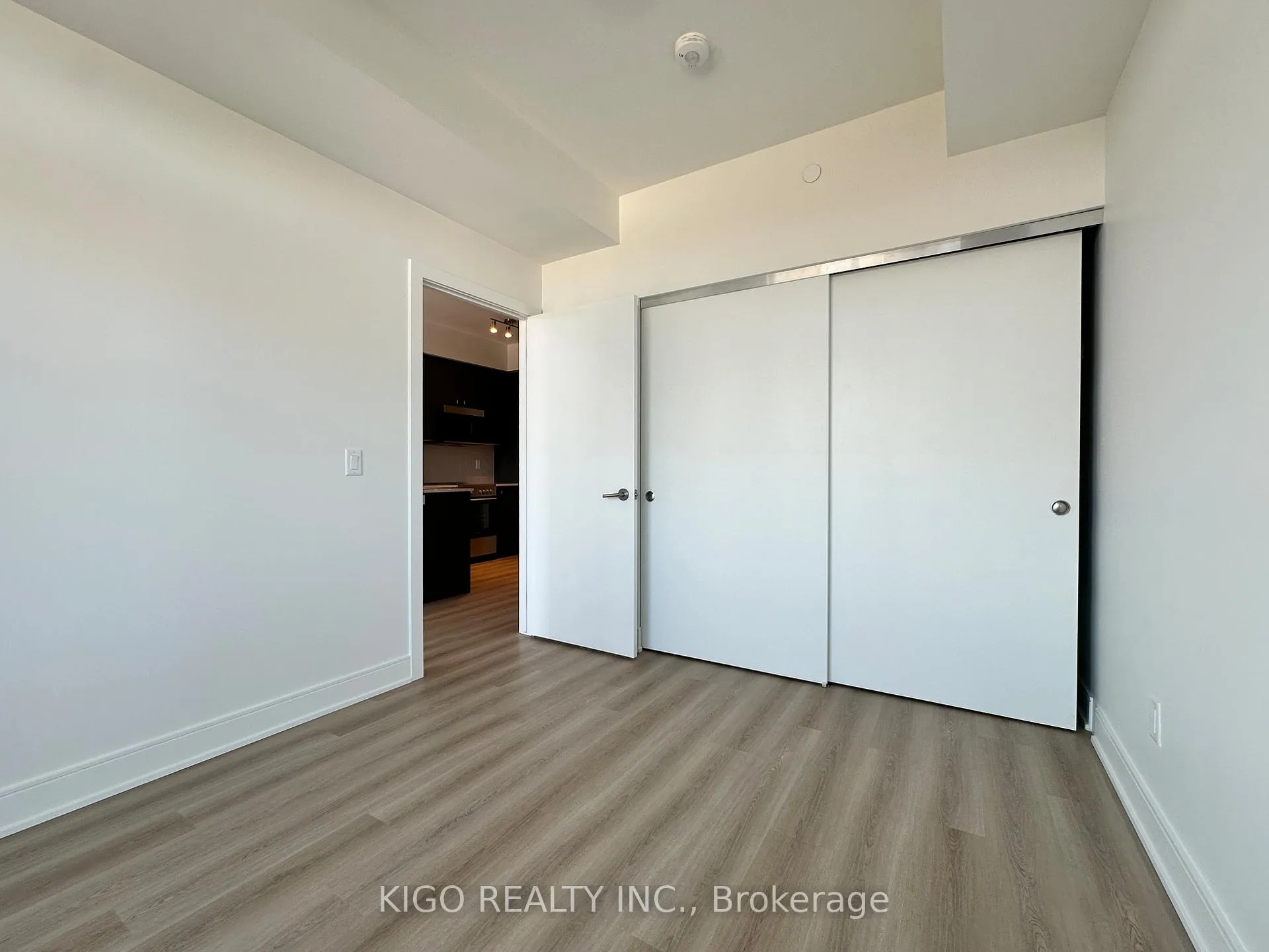 Photo 23 of Unit 1401, 25 Wellington Street S, Kitchener — HOMEH