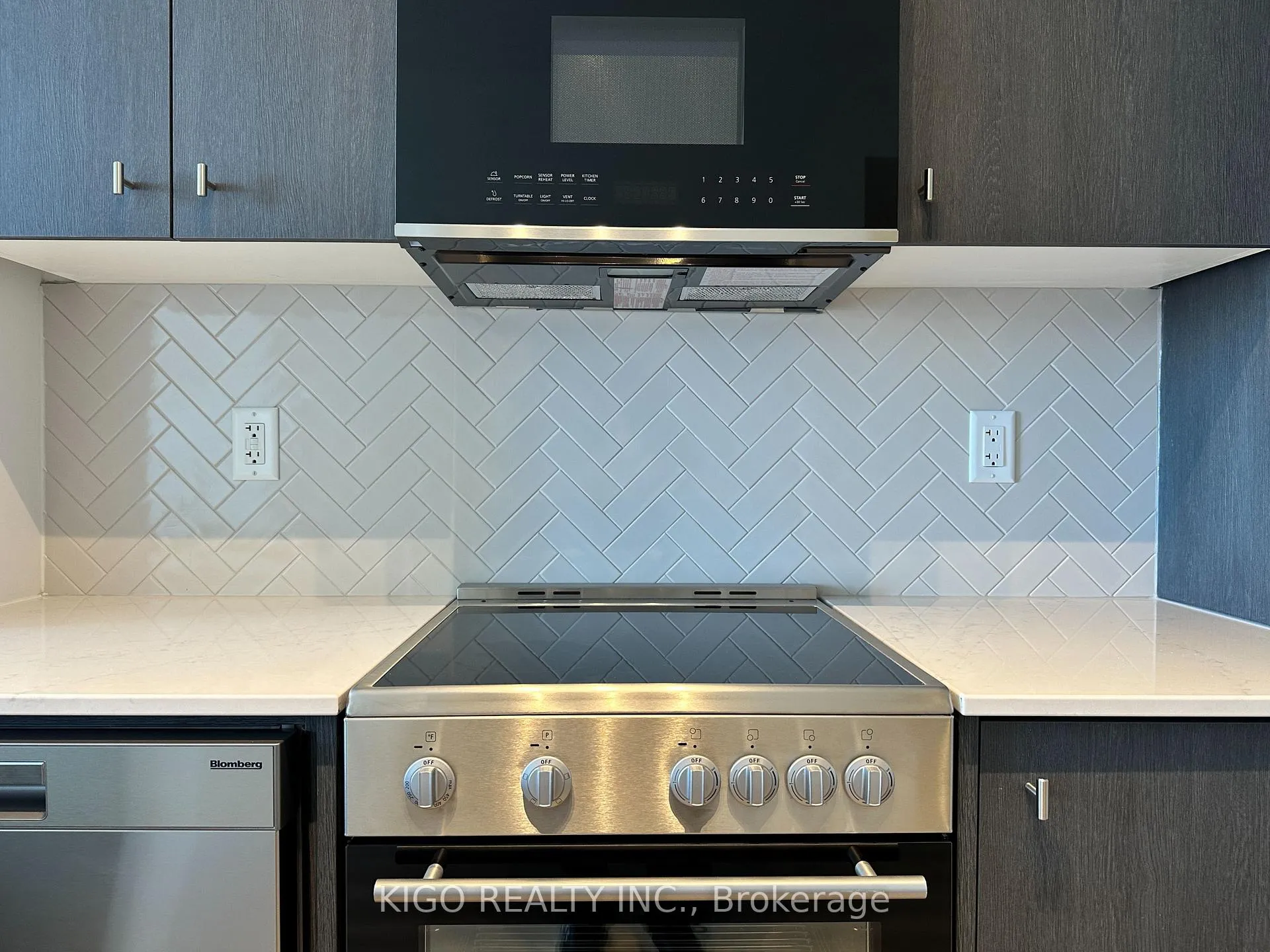 Photo 26 of Unit 1401, 25 Wellington Street S, Kitchener — HOMEH