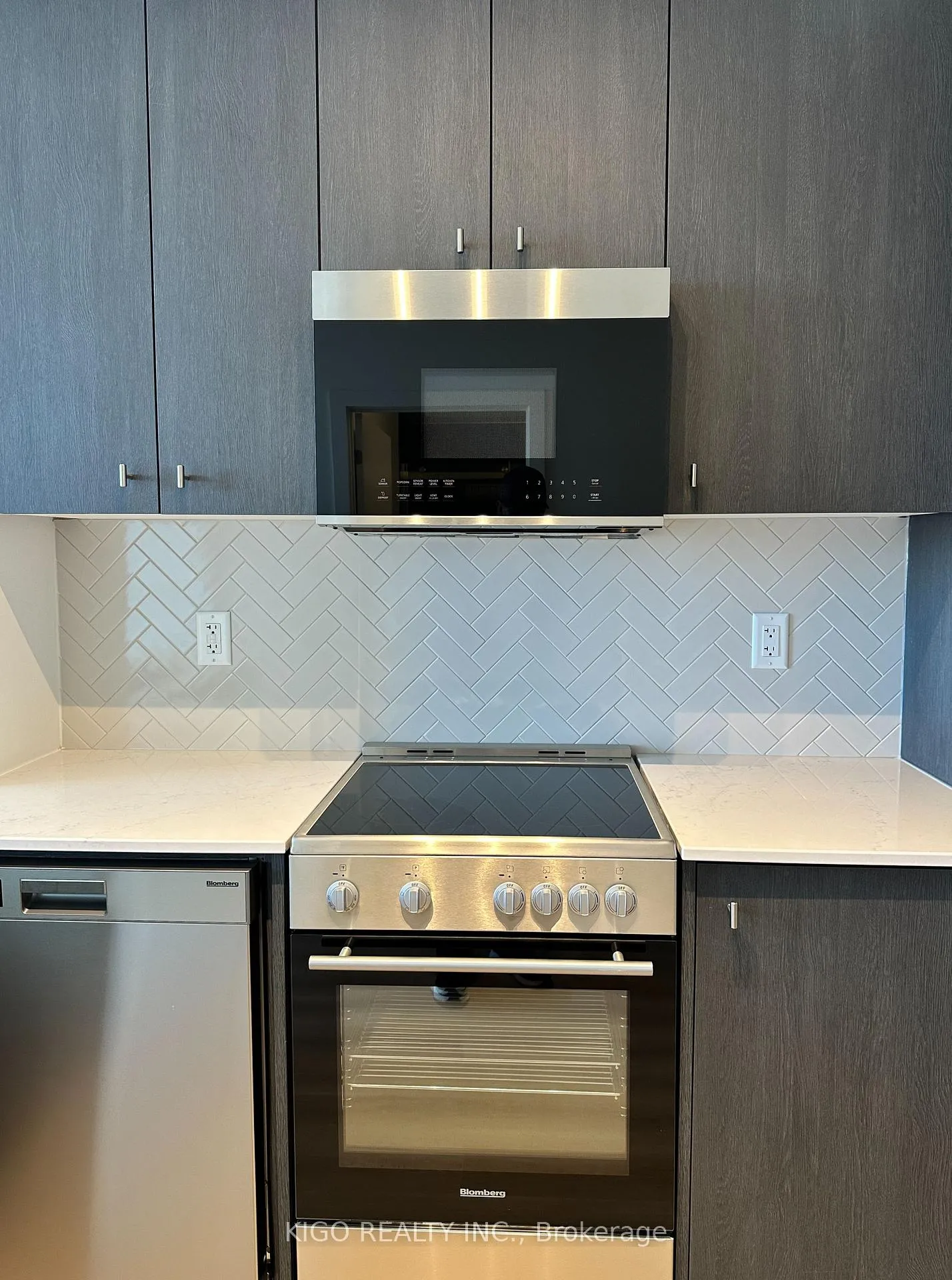 Photo 27 of Unit 1401, 25 Wellington Street S, Kitchener — HOMEH