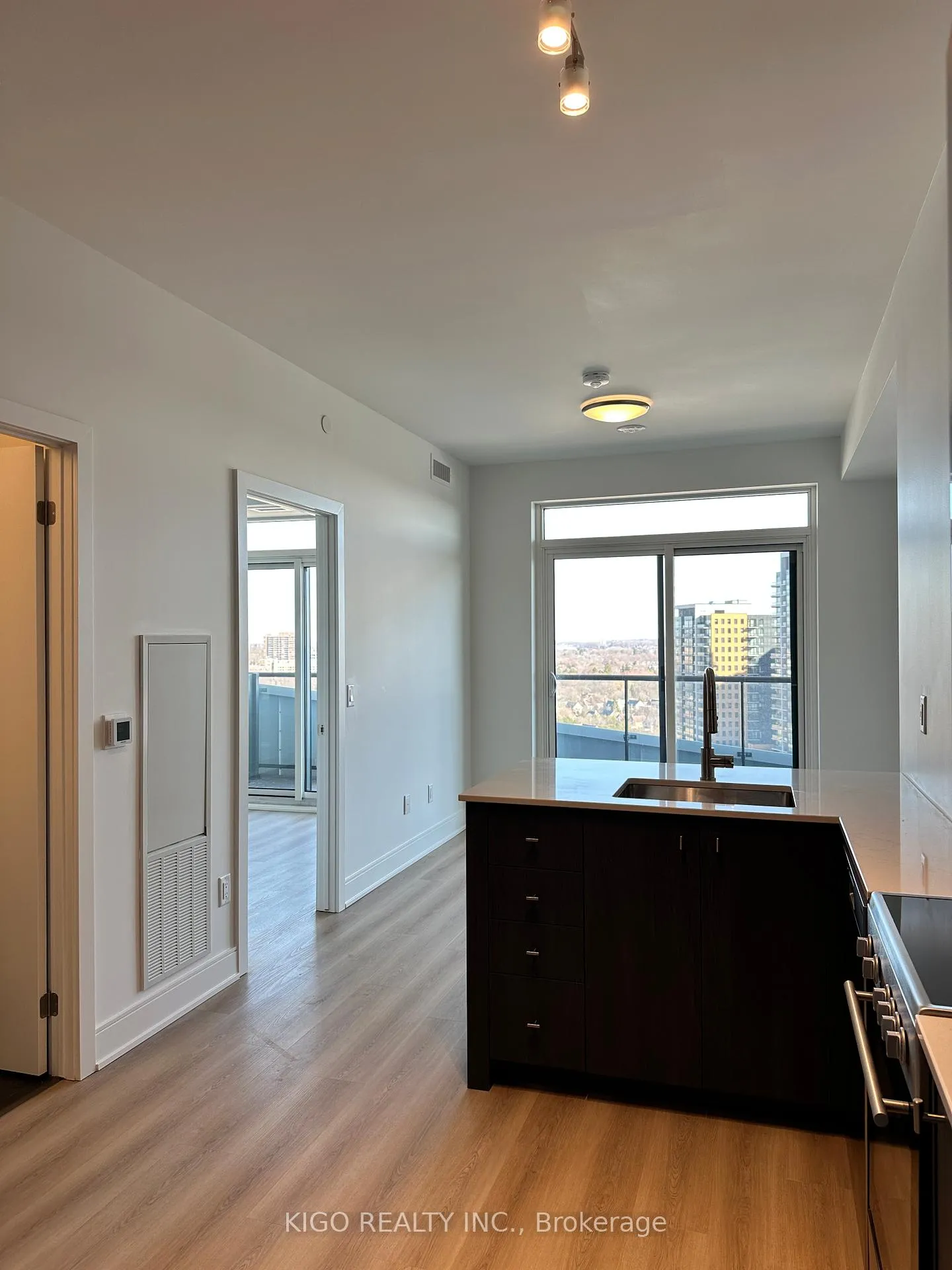 Photo 29 of Unit 1401, 25 Wellington Street S, Kitchener — HOMEH