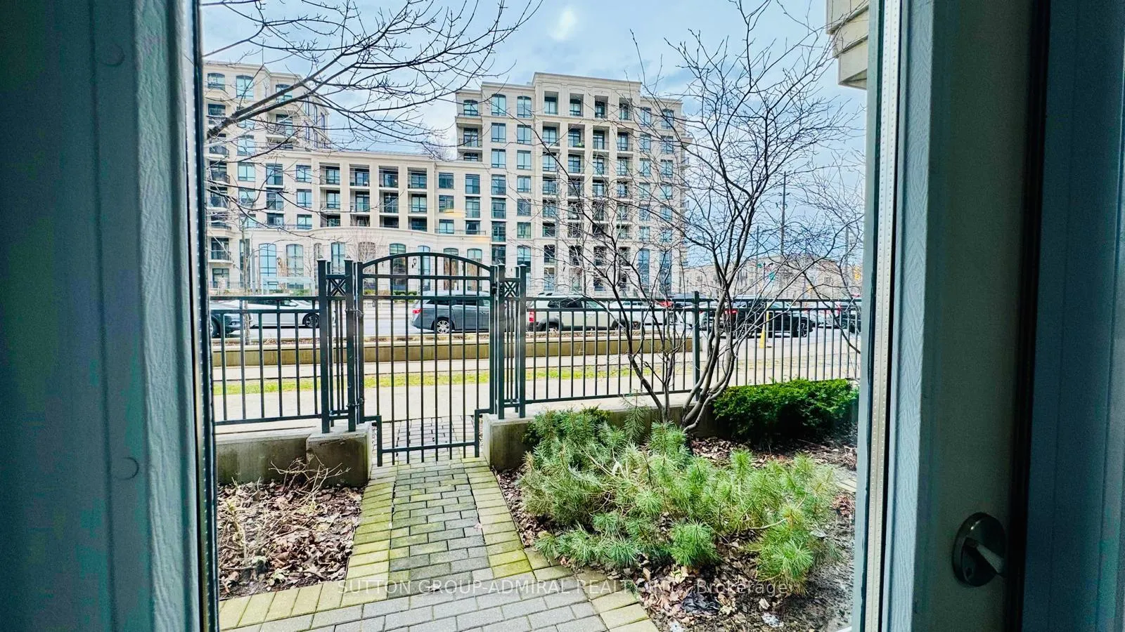 Photo 10 of Unit 120, 8228 Birchmount Road, Markham, Unionville — HOMEH
