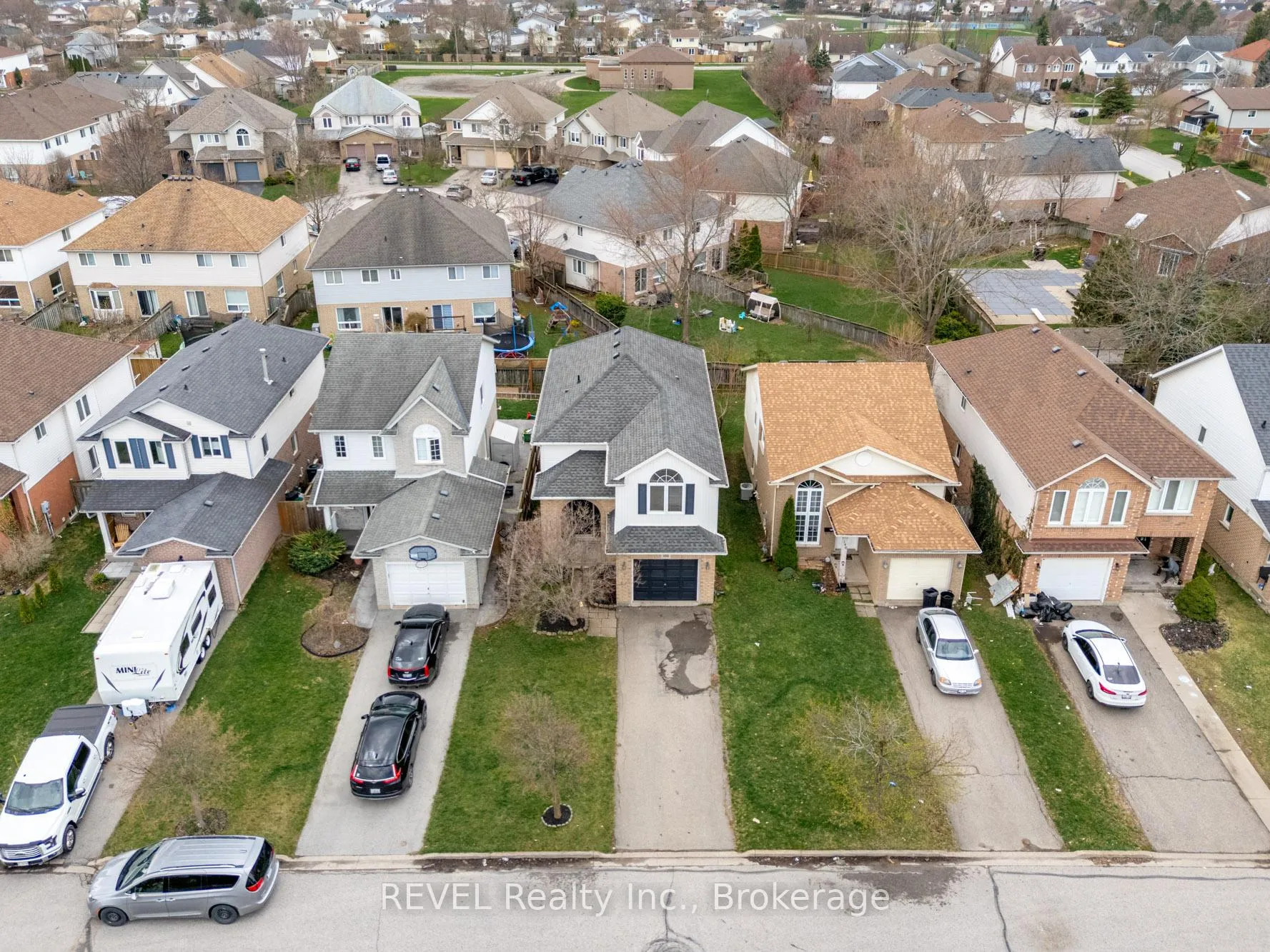 Photo 3 of 152 Summers Drive, Thorold, Confederation Heights — HOMEH