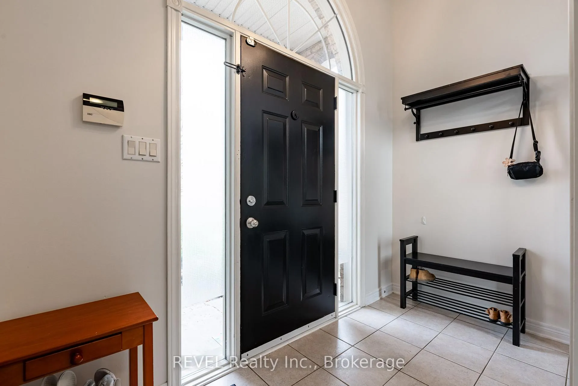 Photo 5 of 152 Summers Drive, Thorold, Confederation Heights — HOMEH