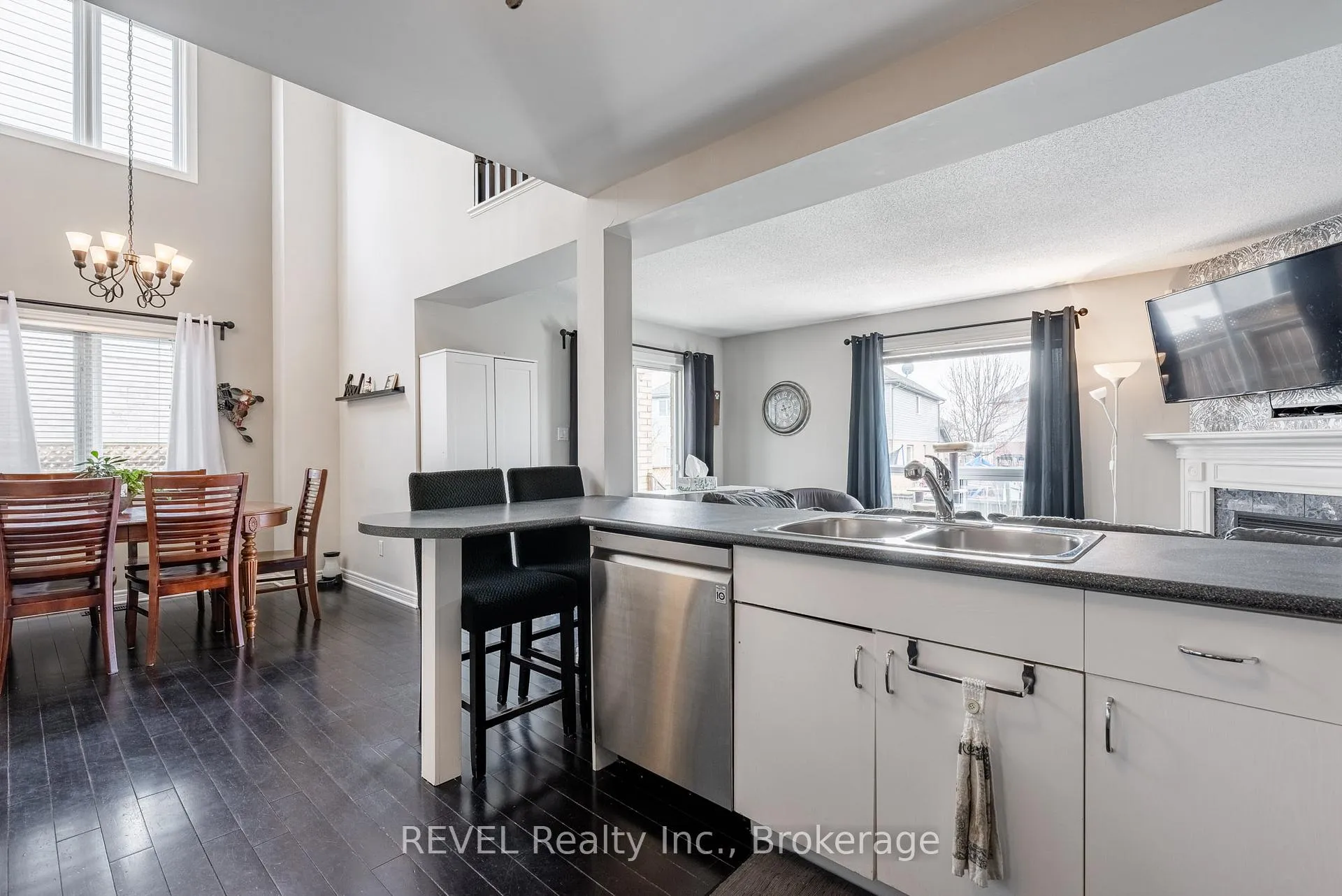Photo 11 of 152 Summers Drive, Thorold, Confederation Heights — HOMEH
