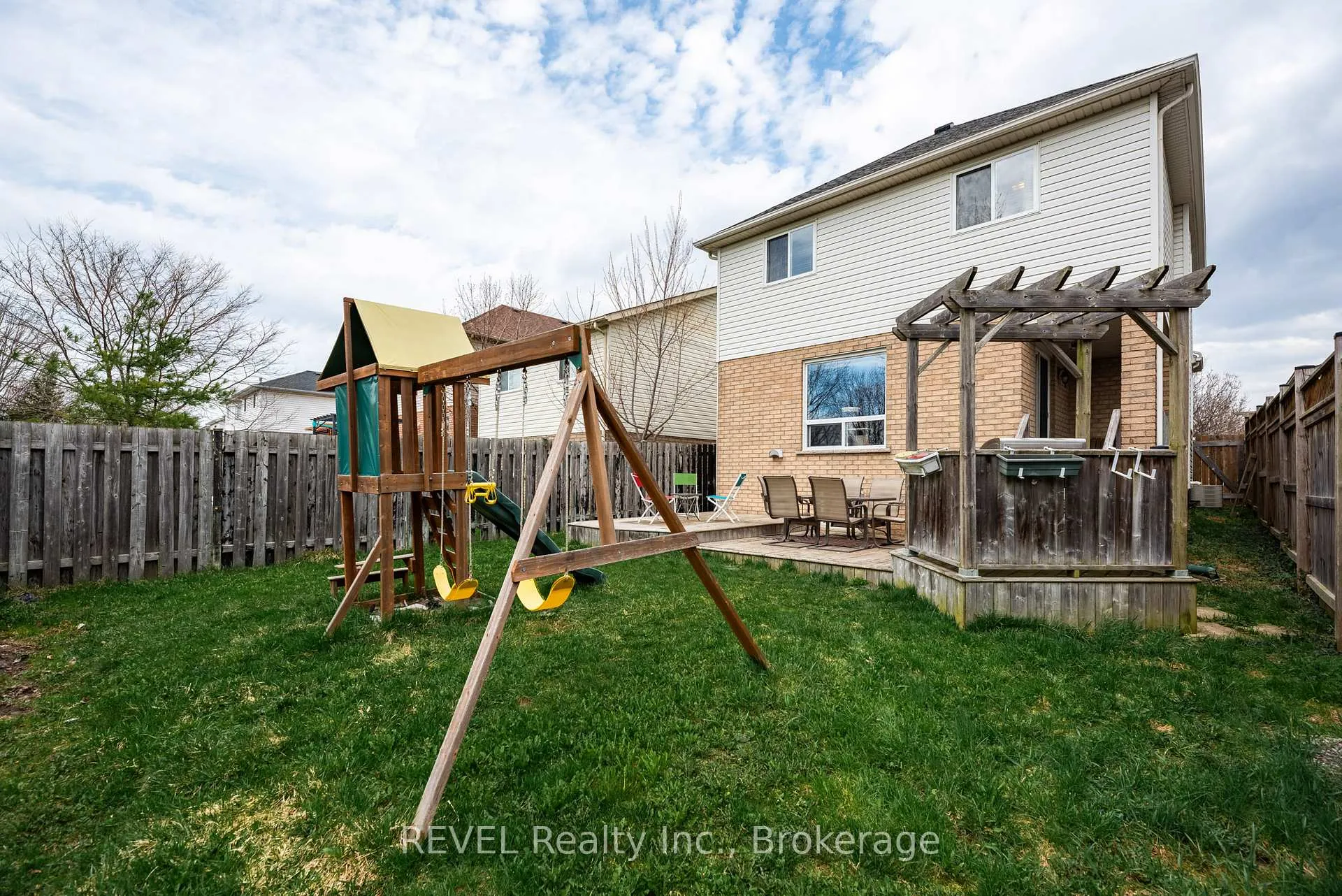 Photo 40 of 152 Summers Drive, Thorold, Confederation Heights — HOMEH