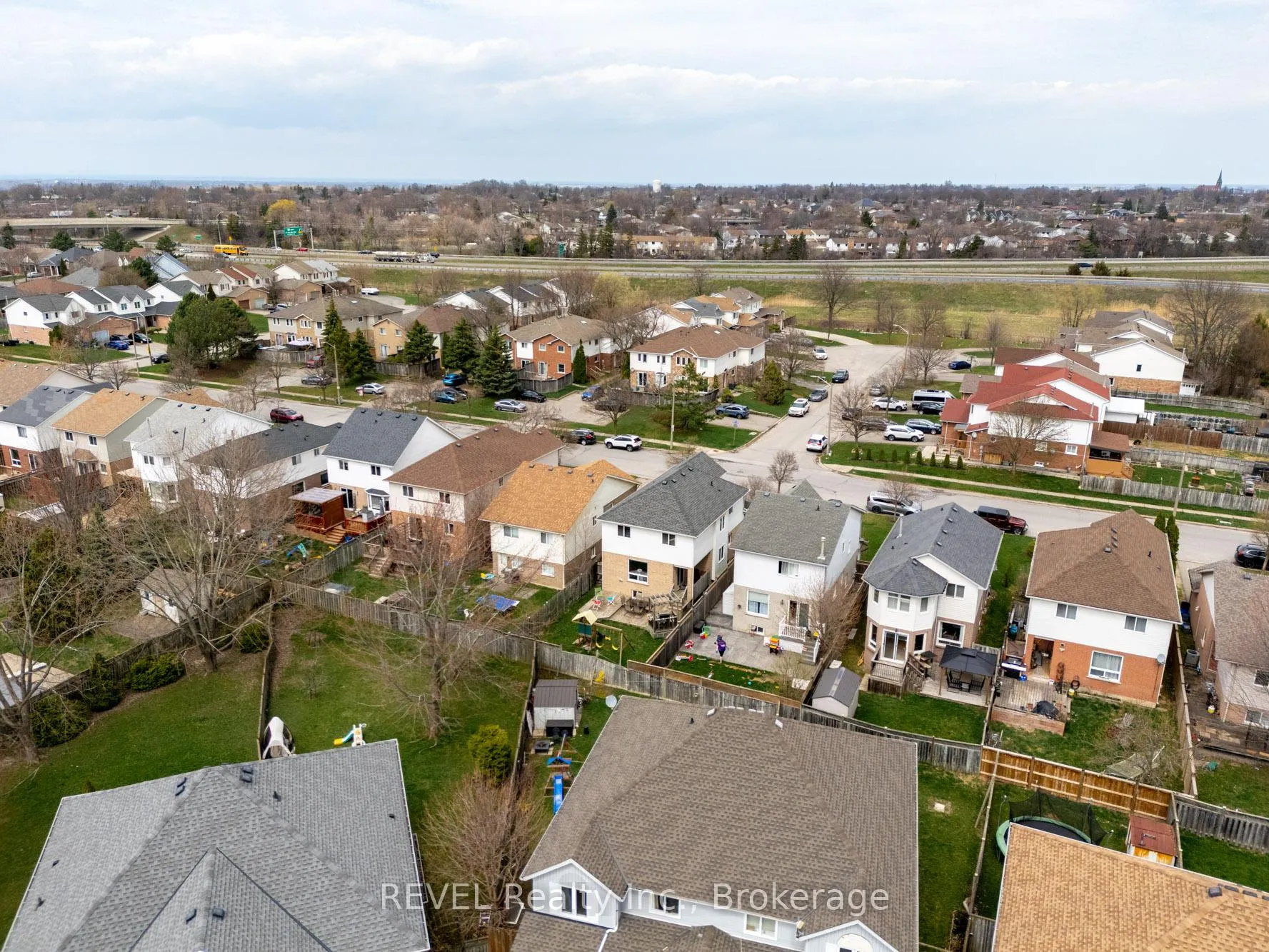 Photo 46 of 152 Summers Drive, Thorold, Confederation Heights — HOMEH