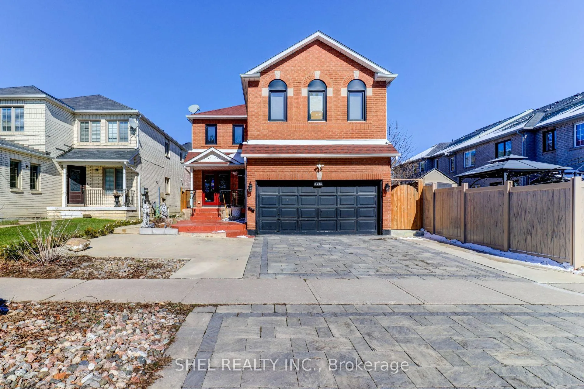 Photo 1 of 301 Old Harwood Avenue, Ajax, Central — HOMEH