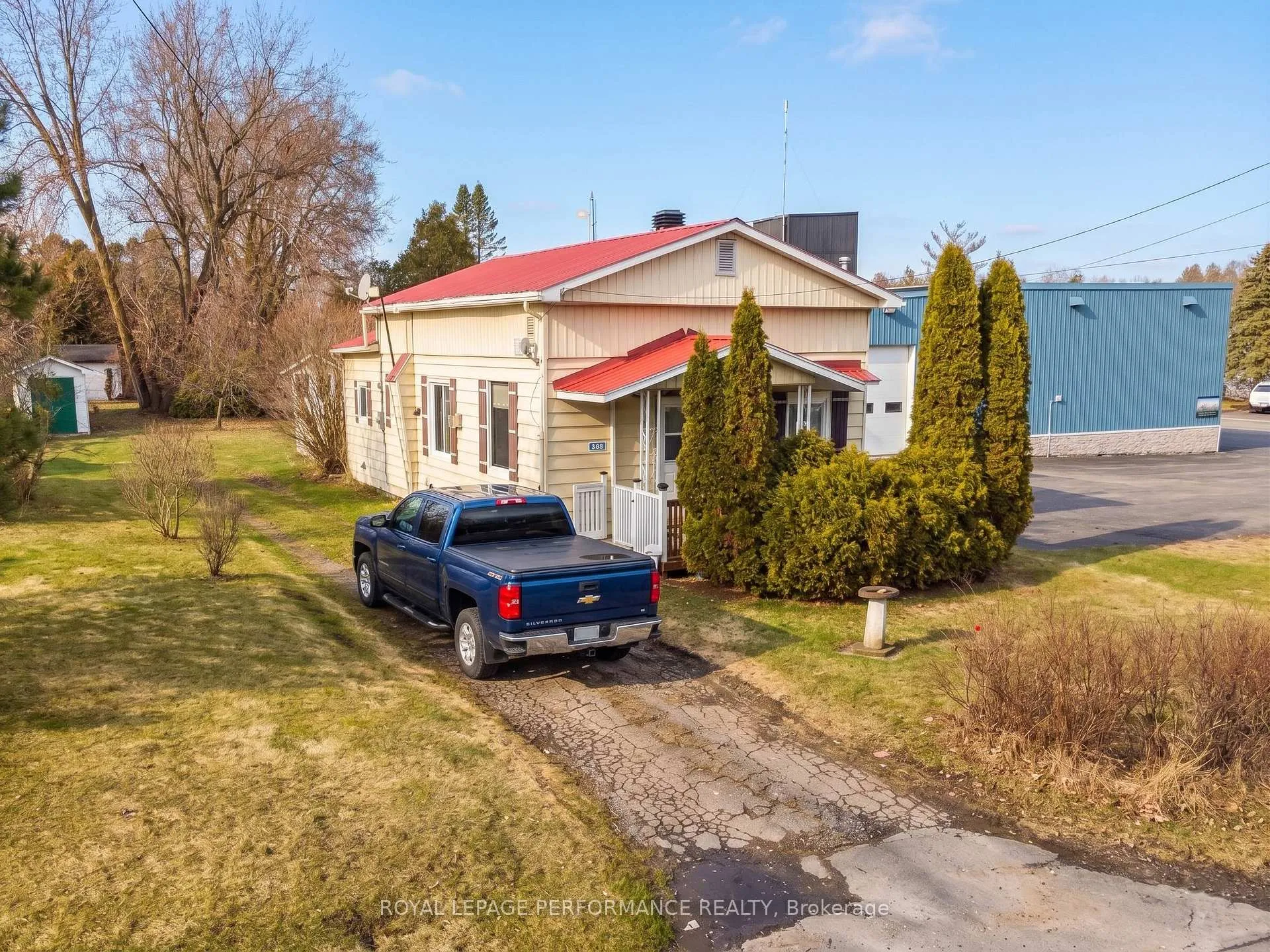 Photo 1 of 4866 2nd Line Road, South Glengarry, South Glengarry (Lancaster) Twp — HOMEH