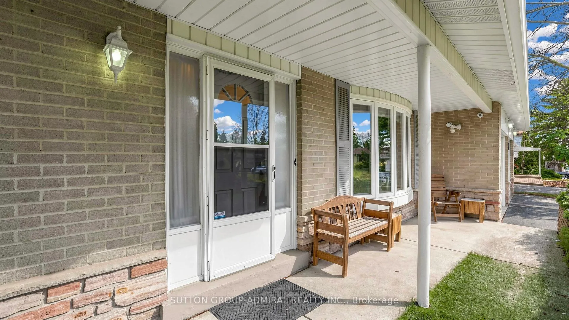 Photo 4 of 50 Normark Drive, Markham, Royal Orchard — HOMEH