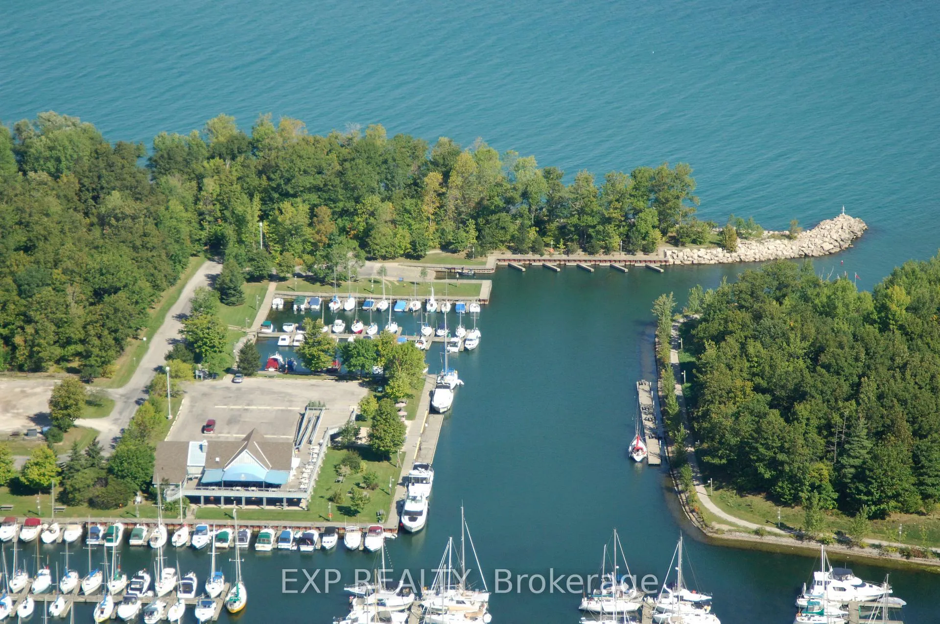 Photo 23 of 27 Rachel Drive, Hamilton, Winona Park — HOMEH
