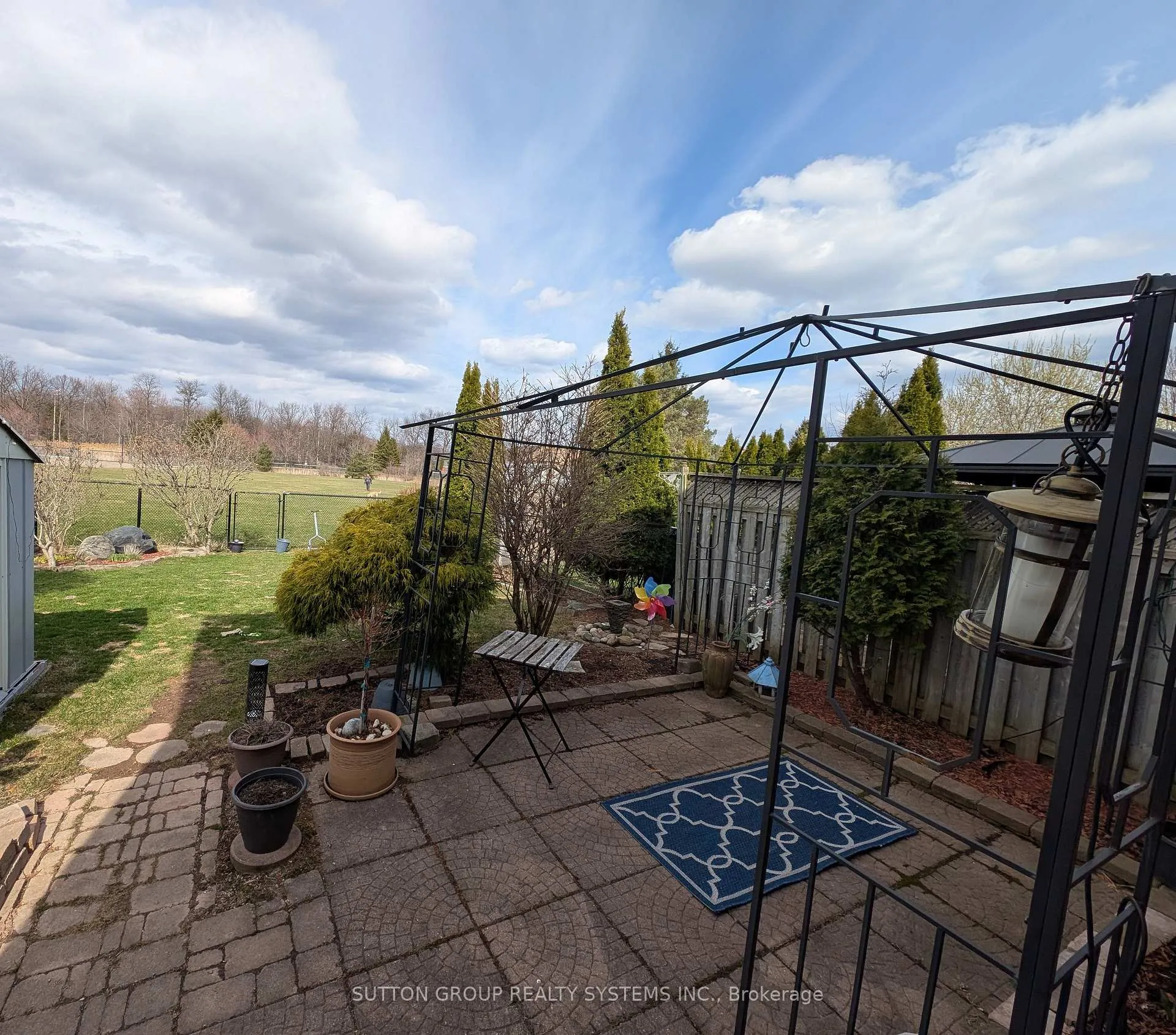 Photo 21 of 1411 Tobyn Drive, Burlington, Tansley — HOMEH