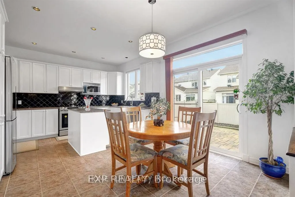 Photo 9 of 122 Rodeo Drive, Ottawa, Barrhaven - Longfields — HOMEH