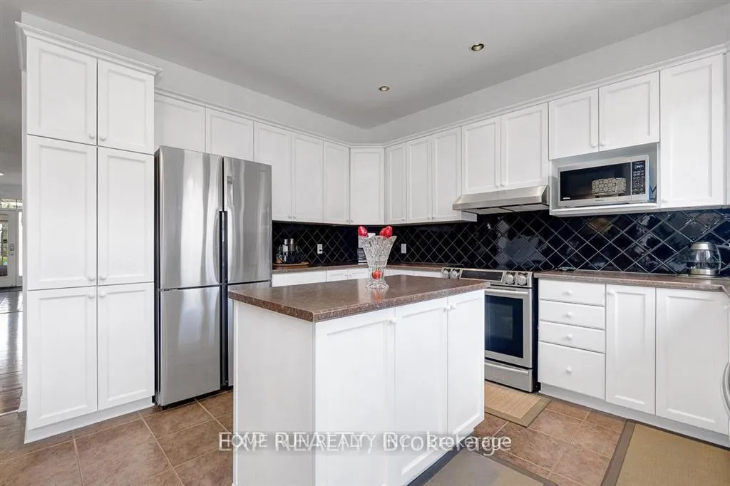 Photo 13 of 122 Rodeo Drive, Ottawa, Barrhaven - Longfields — HOMEH
