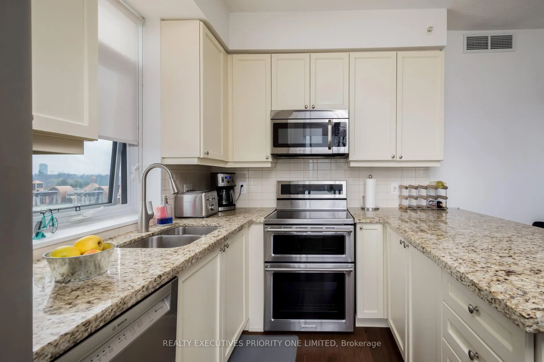 Photo 14 of Unit 511, 24 Woodstream Boulevard, Vaughan, Vaughan Grove — HOMEH