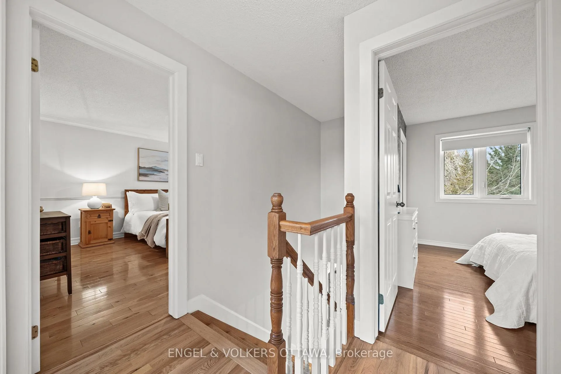 Photo 20 of 129 Corvinelli Crescent, Russell, Village of Russell — HOMEH