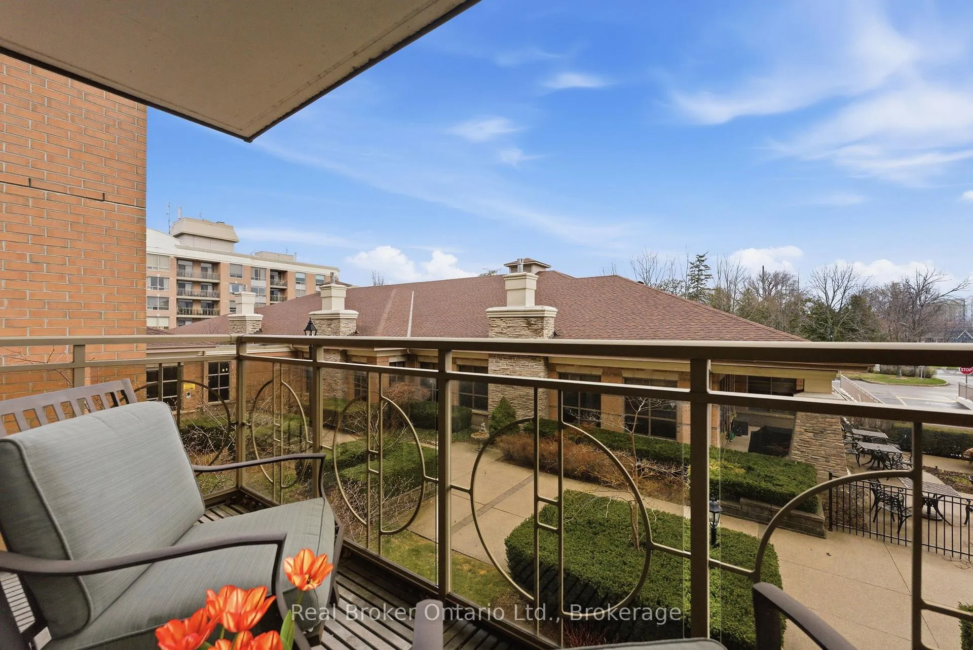 Photo 23 of Unit 1217, 100 Burloak Drive, Burlington, Appleby — HOMEH