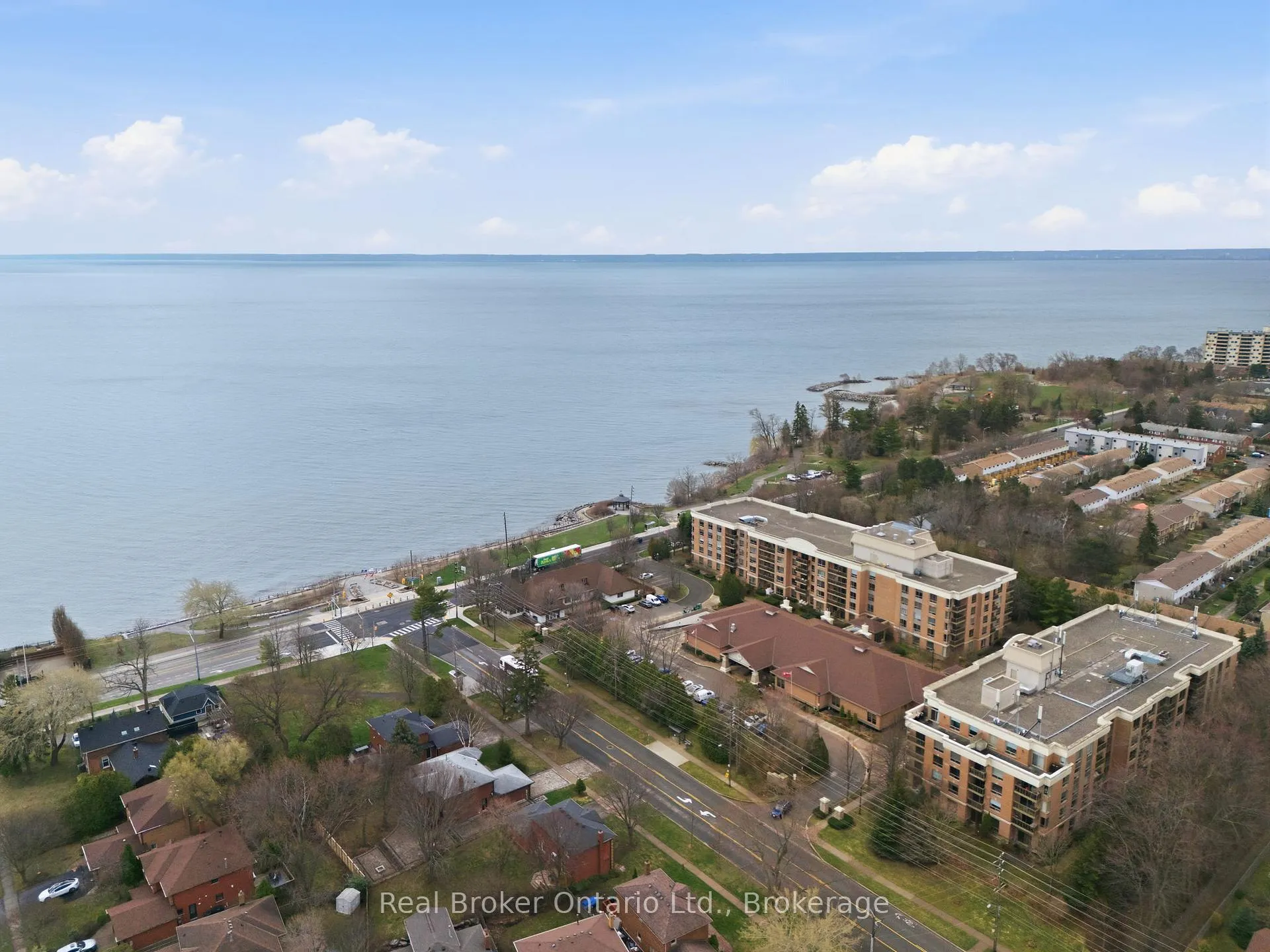 Photo 35 of Unit 1217, 100 Burloak Drive, Burlington, Appleby — HOMEH