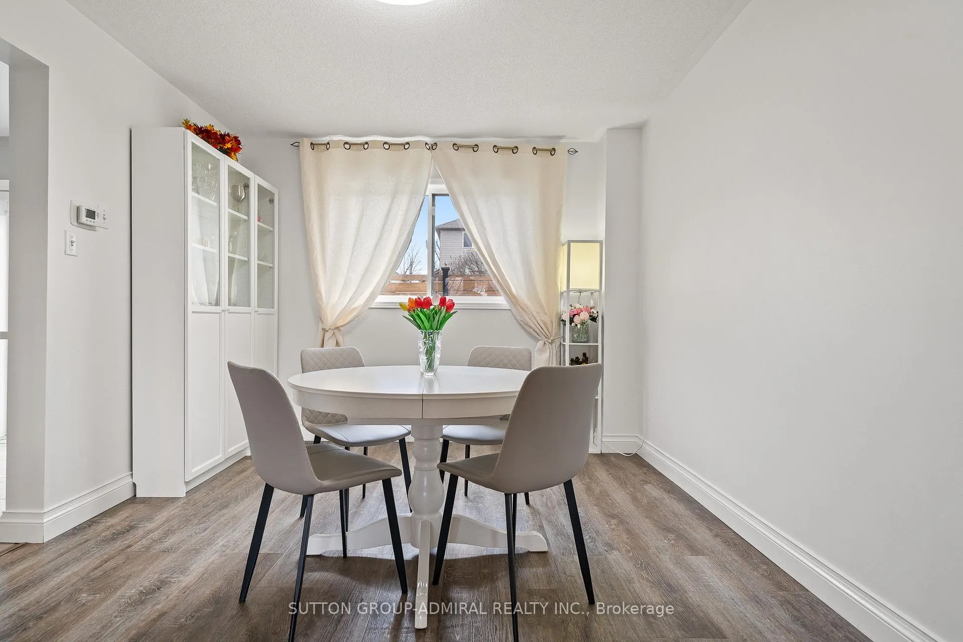 Photo 11 of 52 Moir Crescent, Barrie, Painswick North — HOMEH