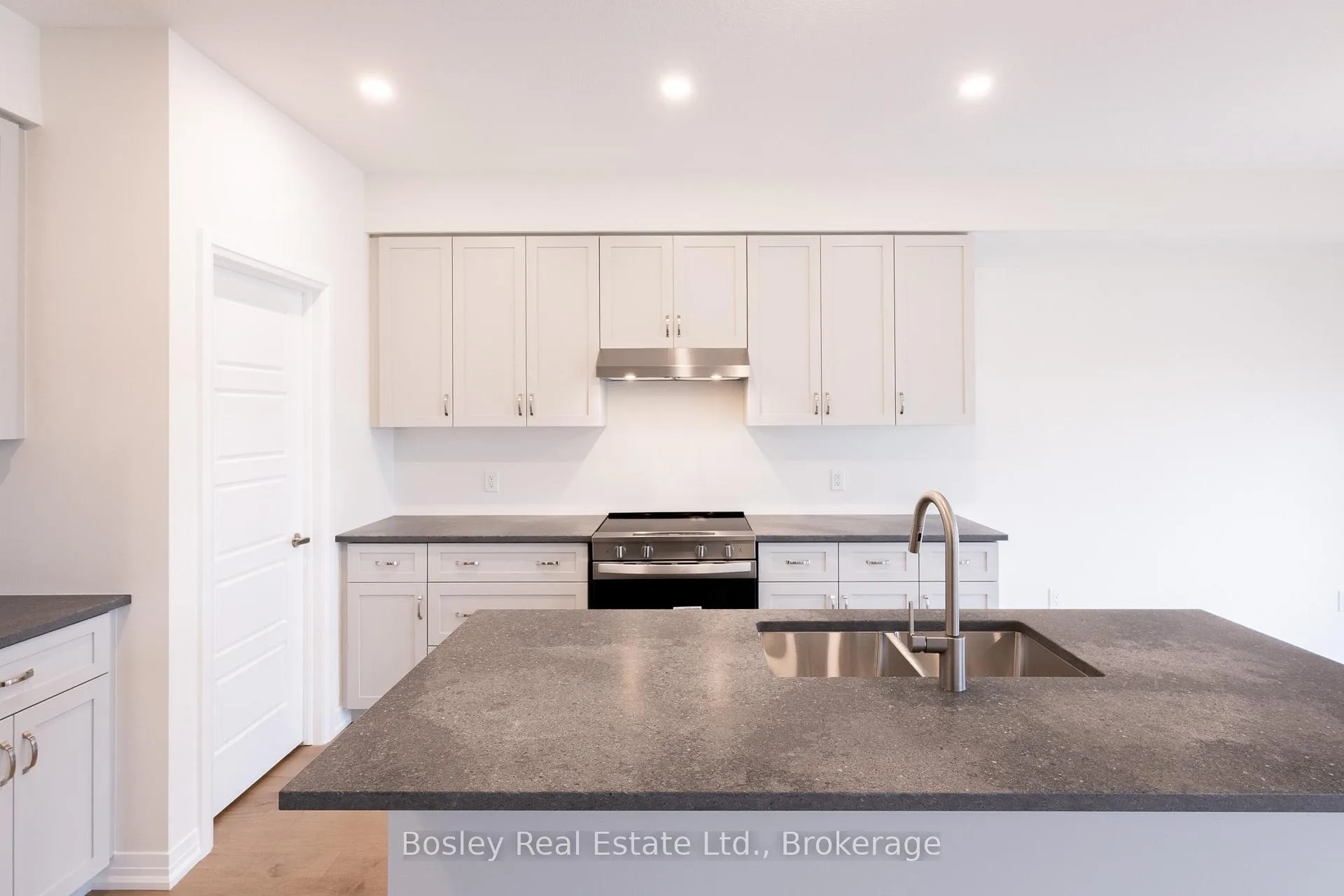 Photo 1 of 118 Imrie Road, Centre Wellington, Elora/Salem — HOMEH