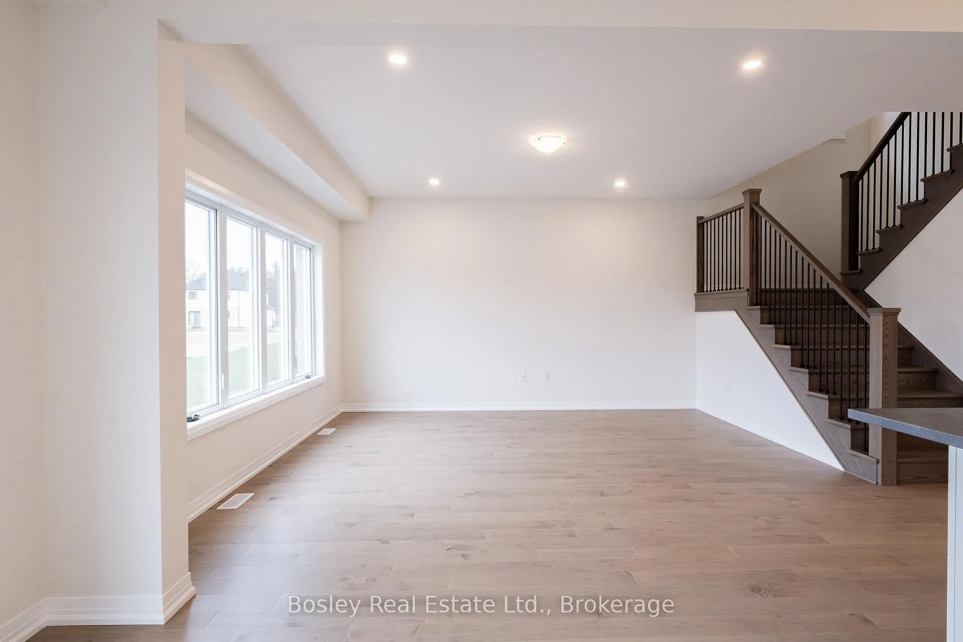 Photo 10 of 118 Imrie Road, Centre Wellington, Elora/Salem — HOMEH