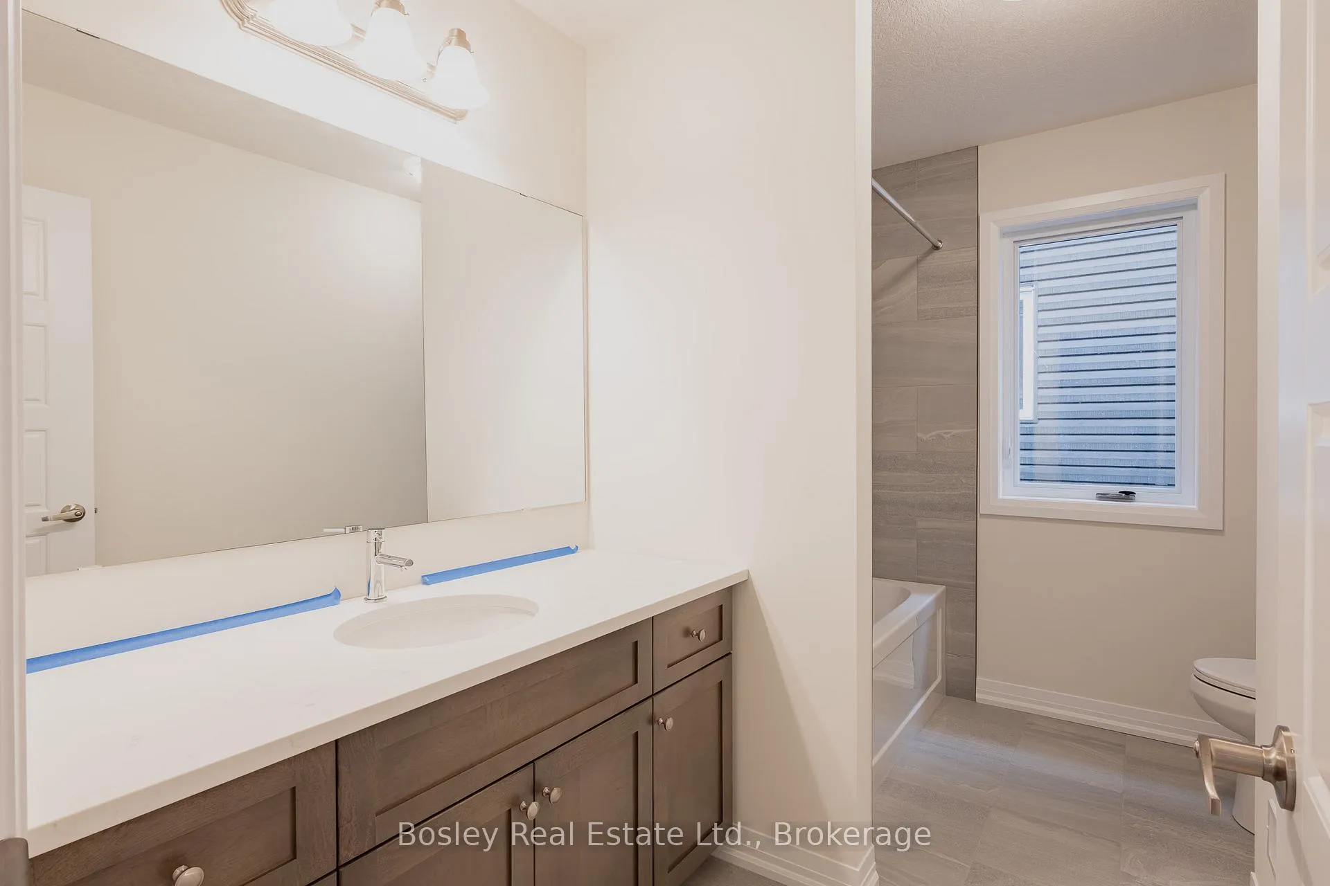 Photo 15 of 118 Imrie Road, Centre Wellington, Elora/Salem — HOMEH