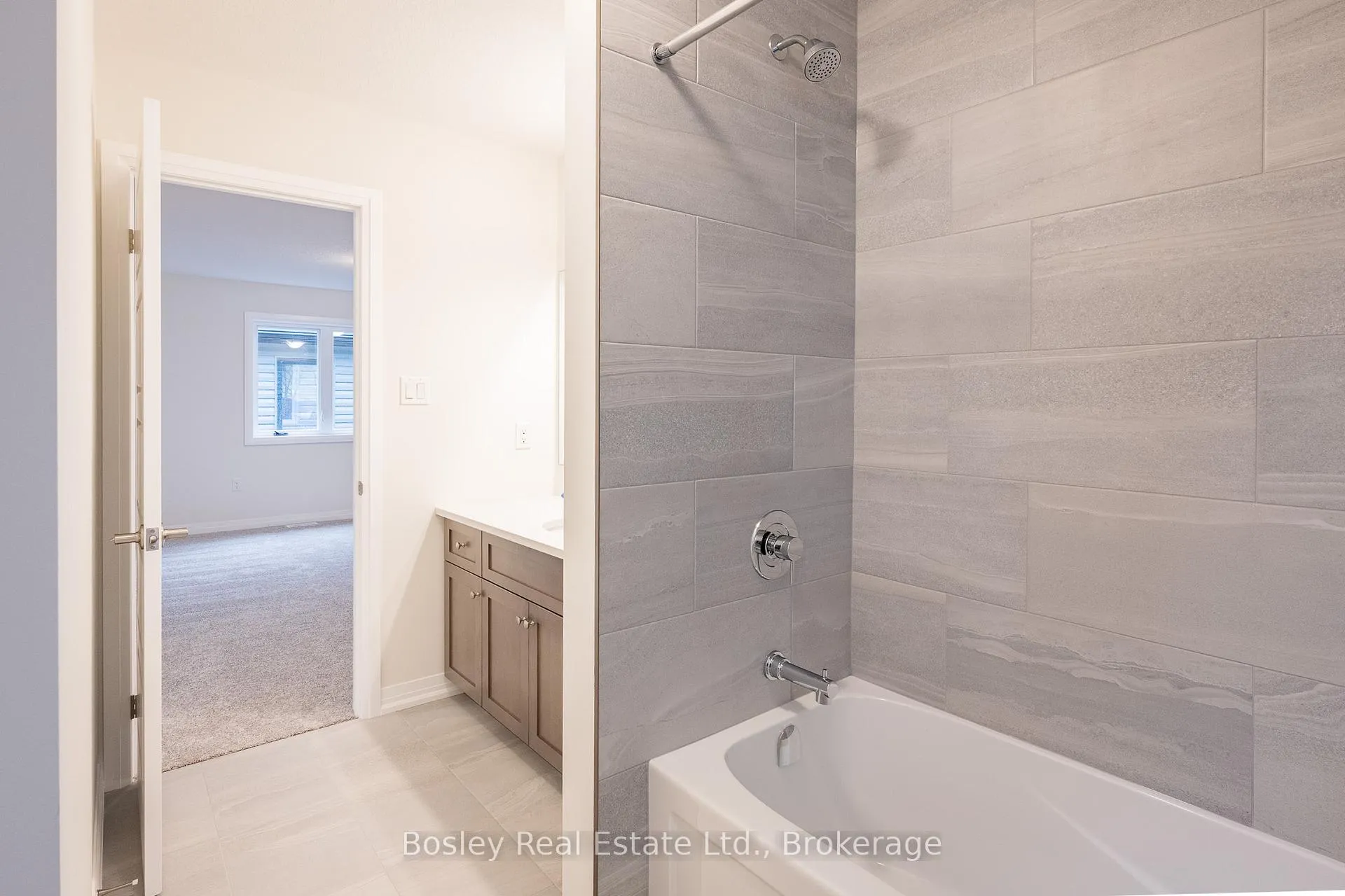 Photo 16 of 118 Imrie Road, Centre Wellington, Elora/Salem — HOMEH