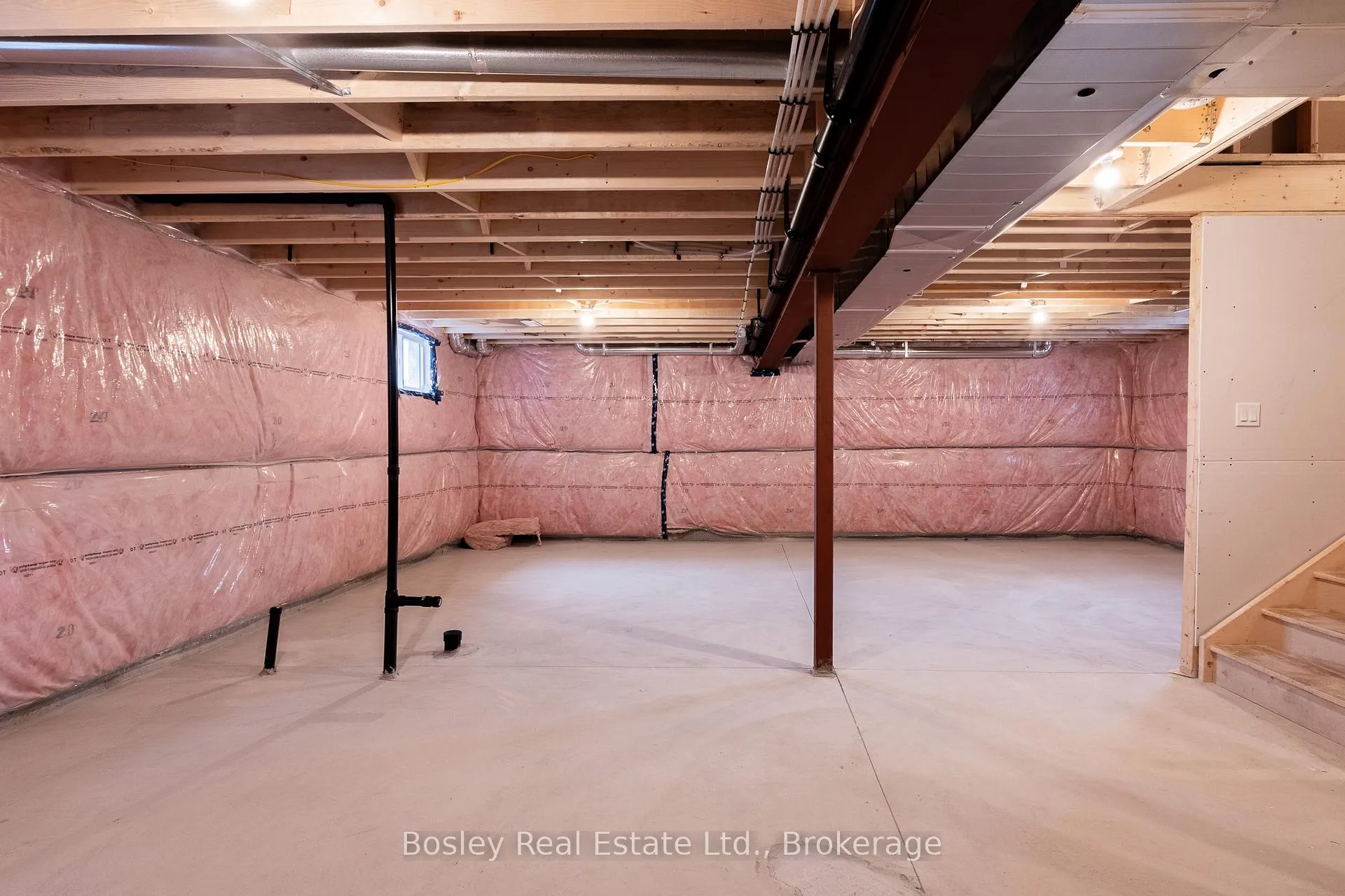 Photo 25 of 118 Imrie Road, Centre Wellington, Elora/Salem — HOMEH