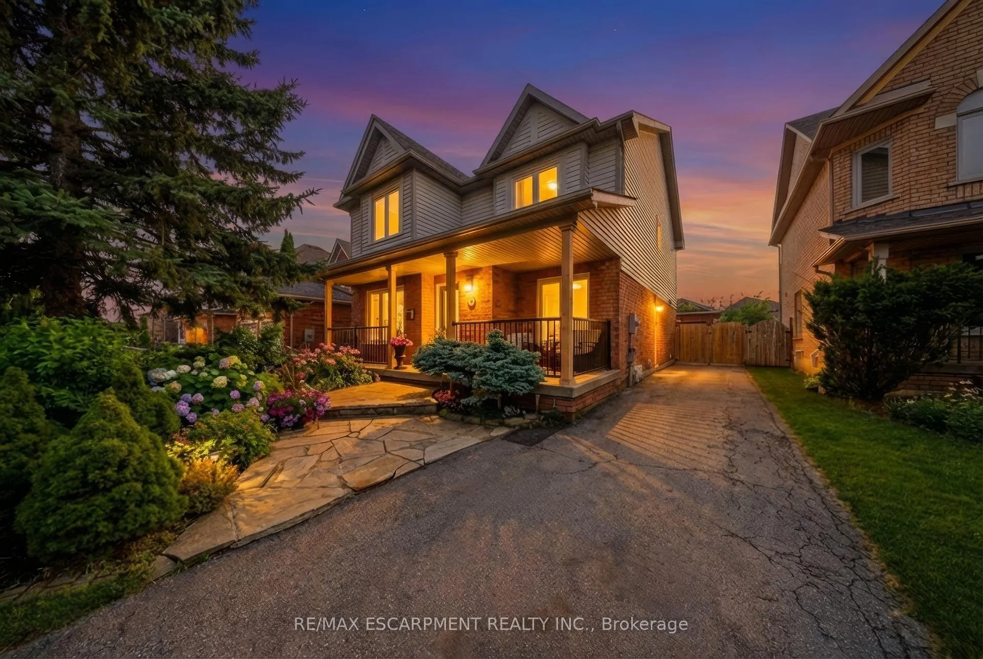 Photo 1 of 66 Segwun Road, Hamilton, Waterdown — HOMEH