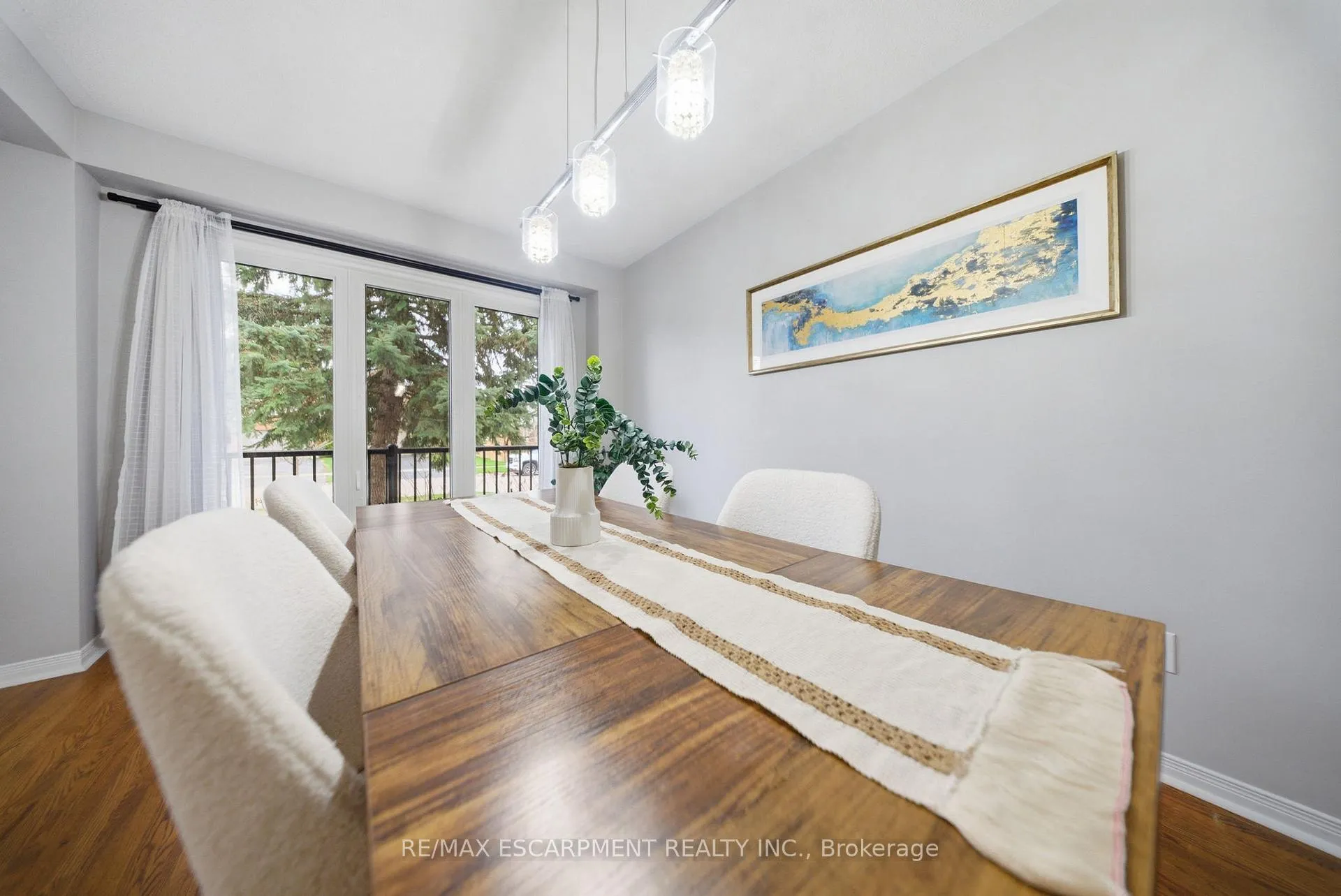 Photo 17 of 66 Segwun Road, Hamilton, Waterdown — HOMEH