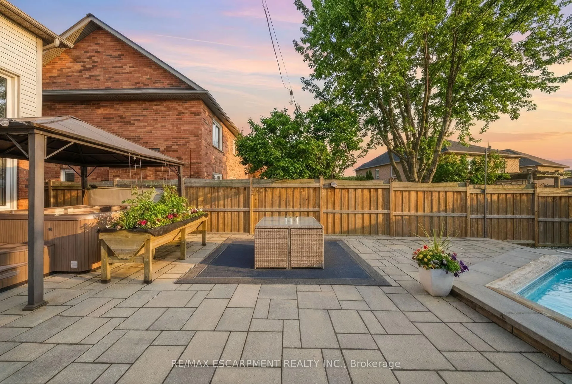 Photo 33 of 66 Segwun Road, Hamilton, Waterdown — HOMEH