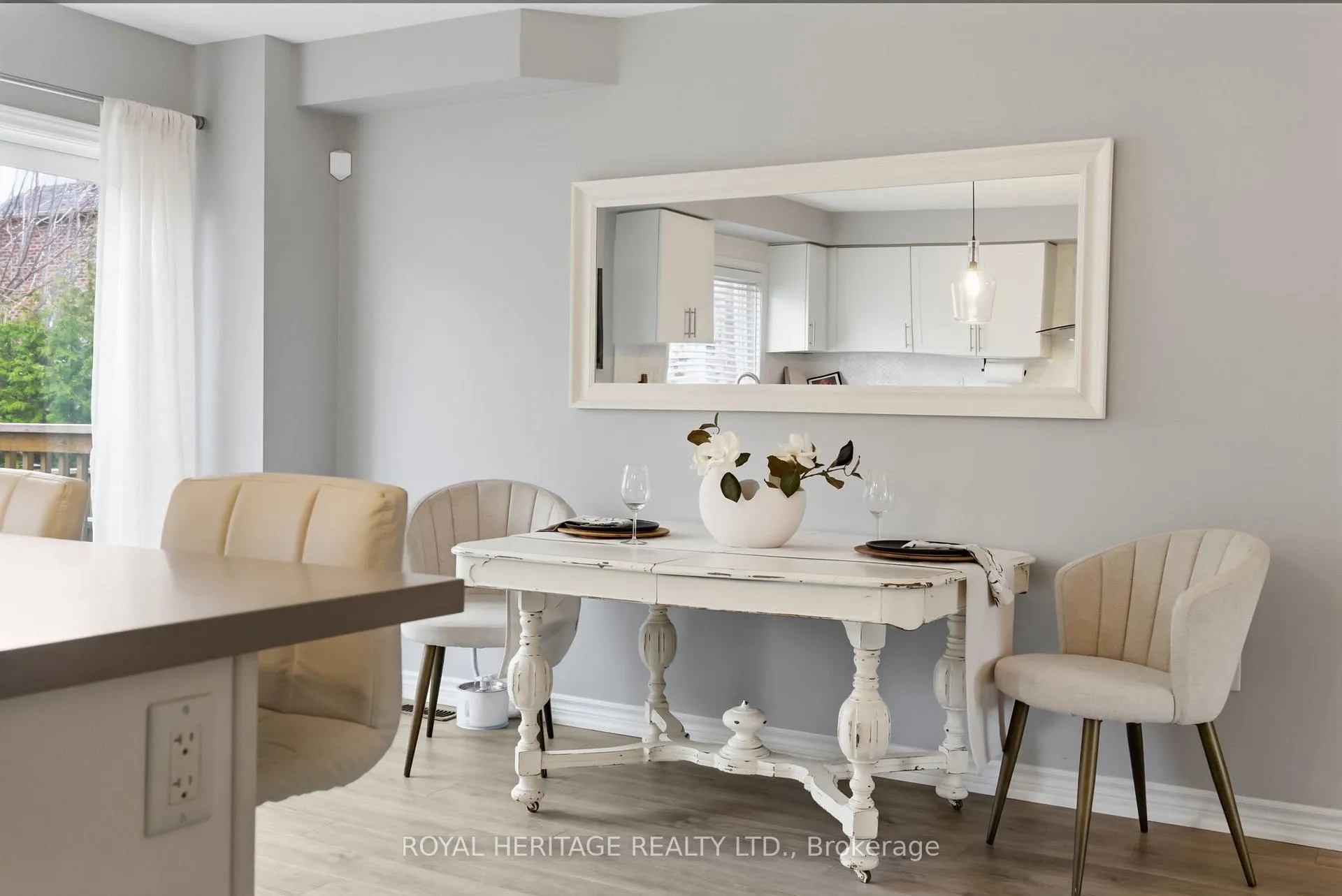 Photo 13 of 17 Ken Bromley Lane, Clarington, Bowmanville — HOMEH