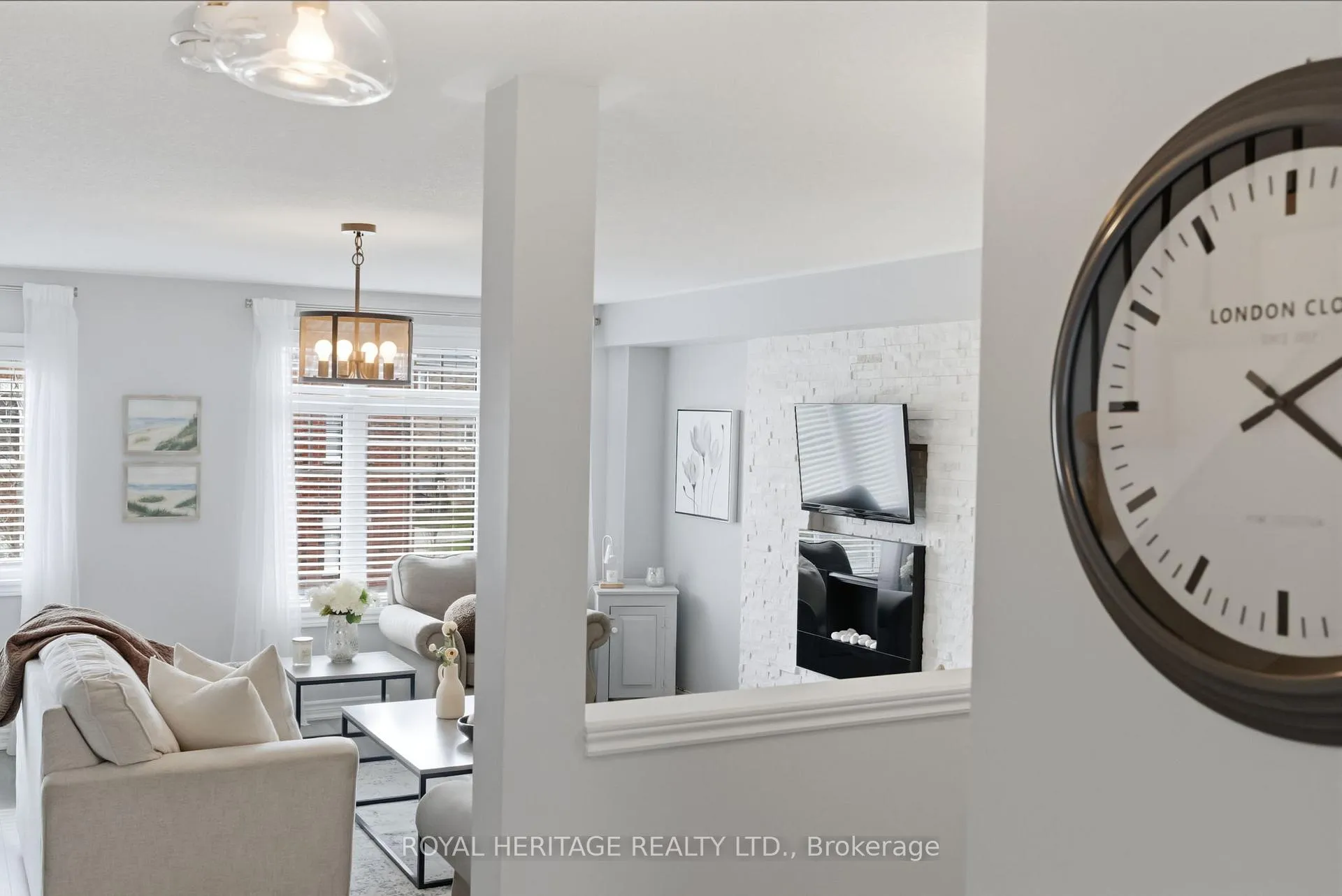 Photo 14 of 17 Ken Bromley Lane, Clarington, Bowmanville — HOMEH