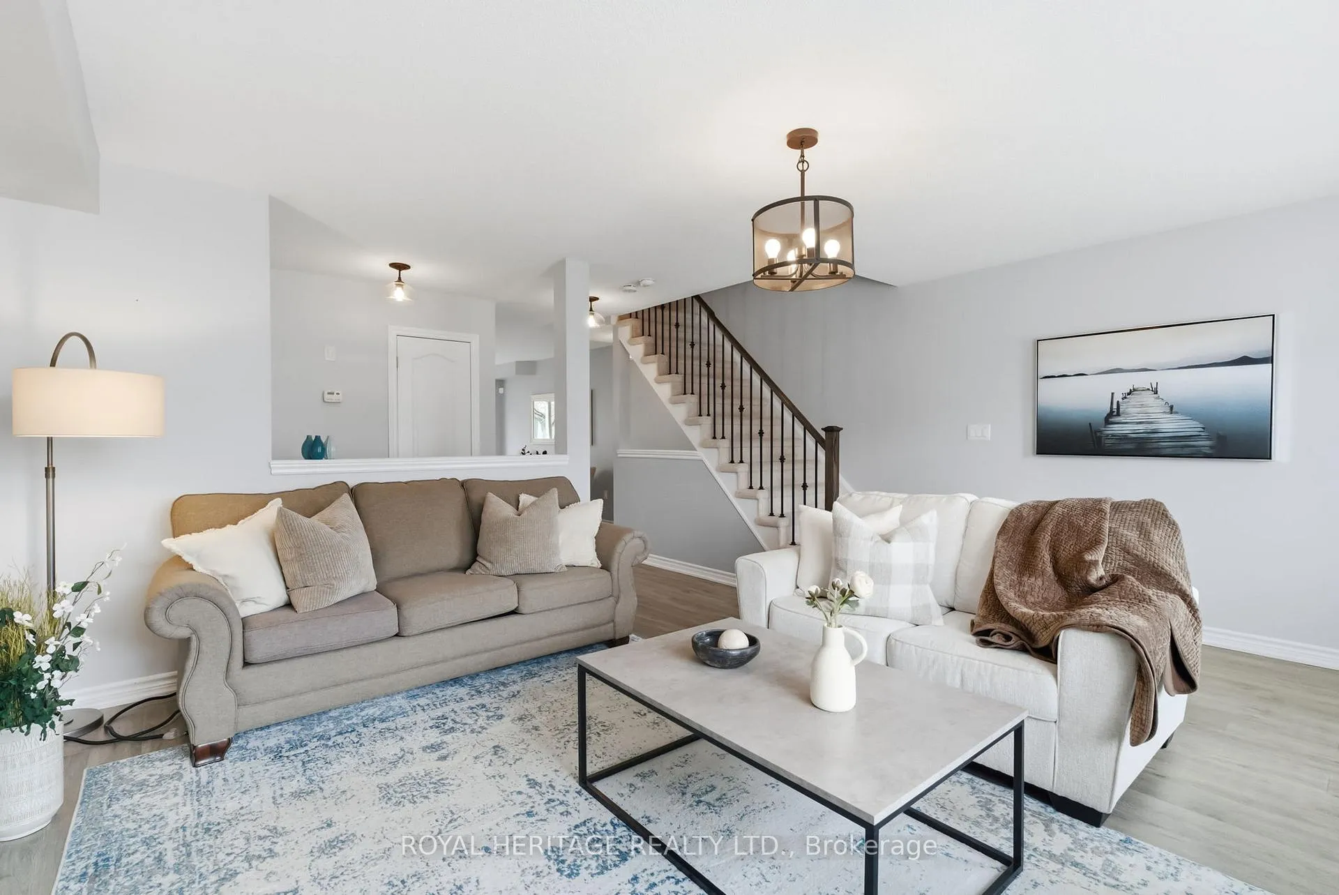 Photo 19 of 17 Ken Bromley Lane, Clarington, Bowmanville — HOMEH