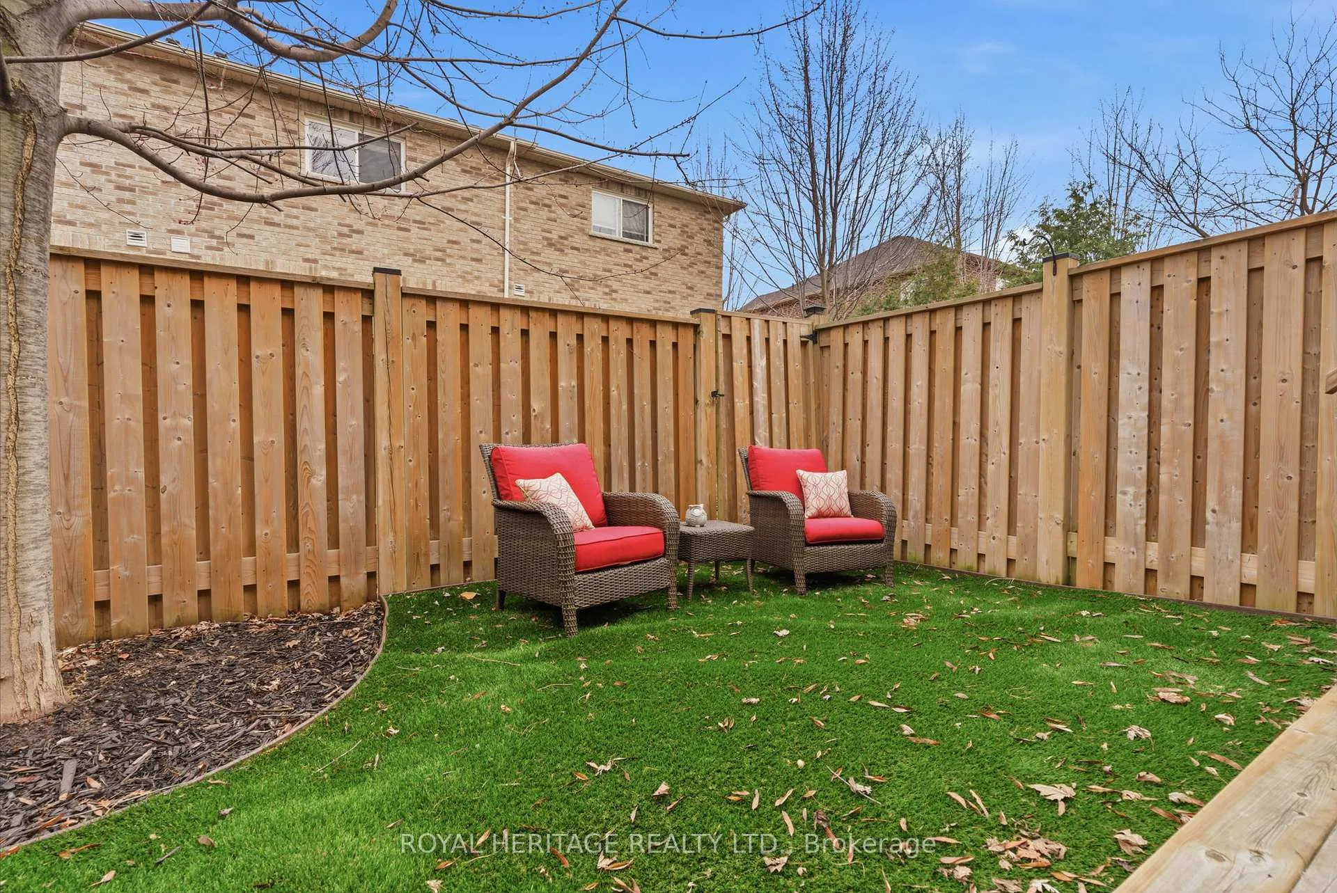 Photo 43 of 17 Ken Bromley Lane, Clarington, Bowmanville — HOMEH