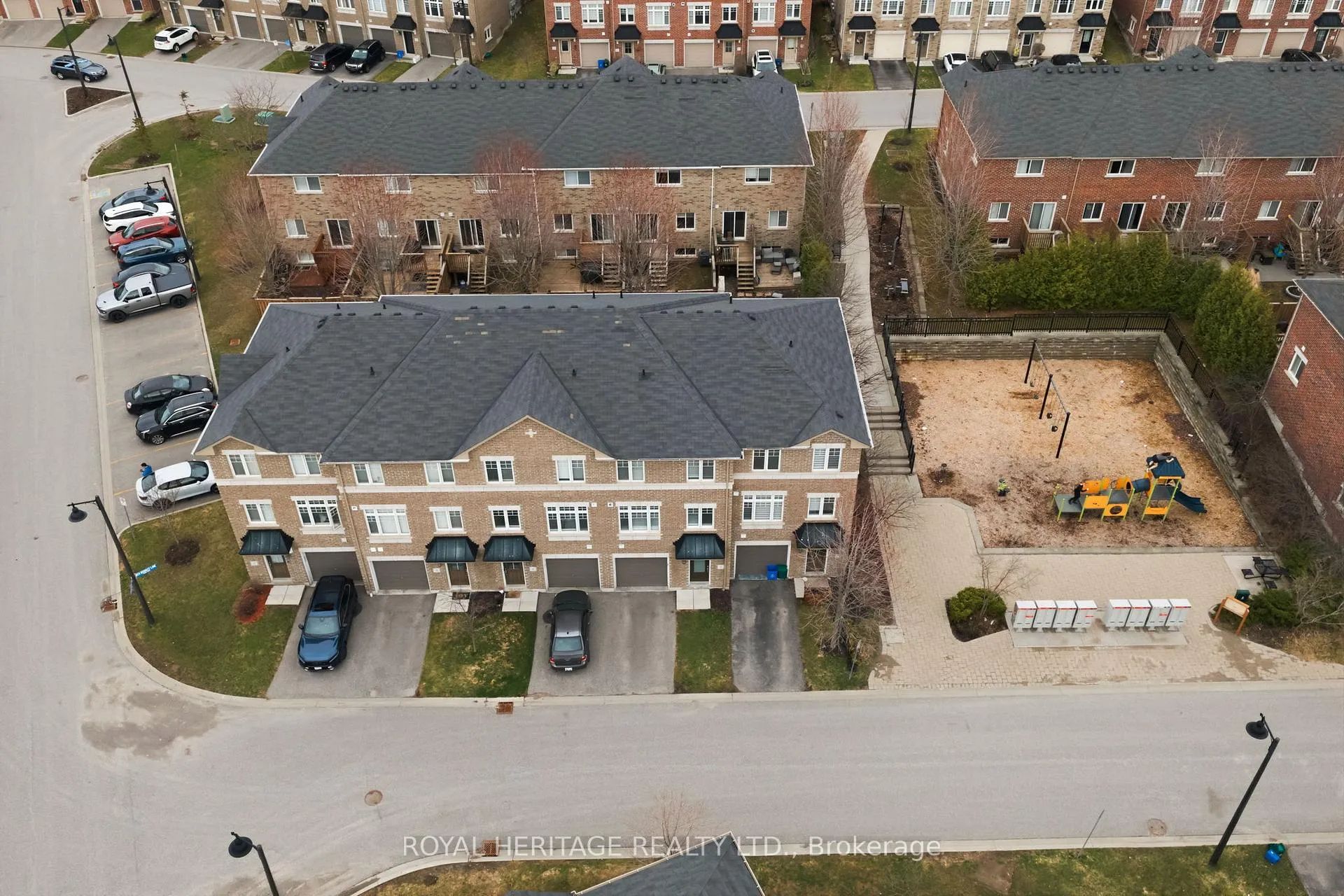 Photo 45 of 17 Ken Bromley Lane, Clarington, Bowmanville — HOMEH