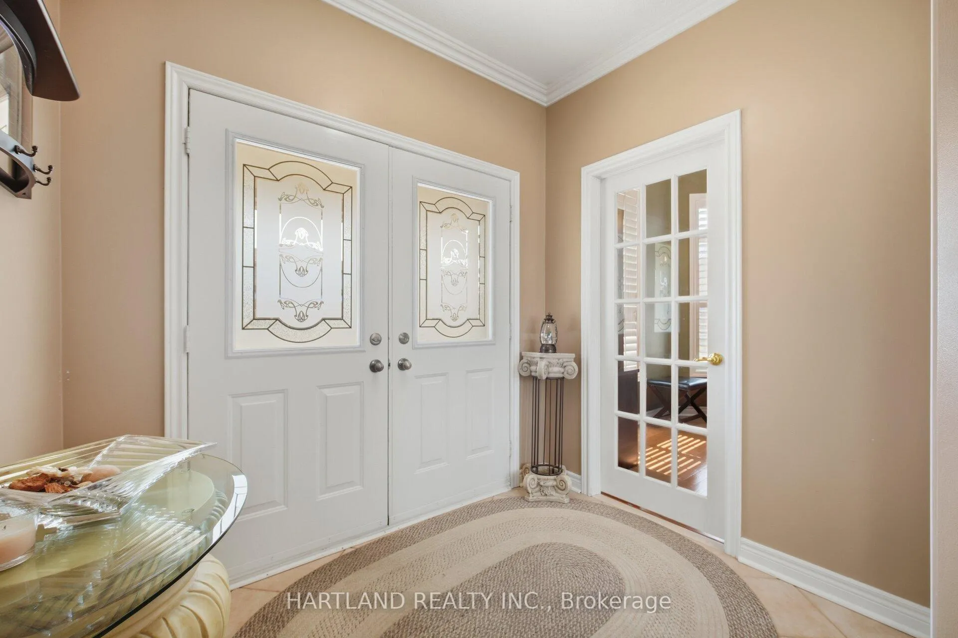 Photo 7 of 8 Westchester Crescent, Markham, Berczy — HOMEH