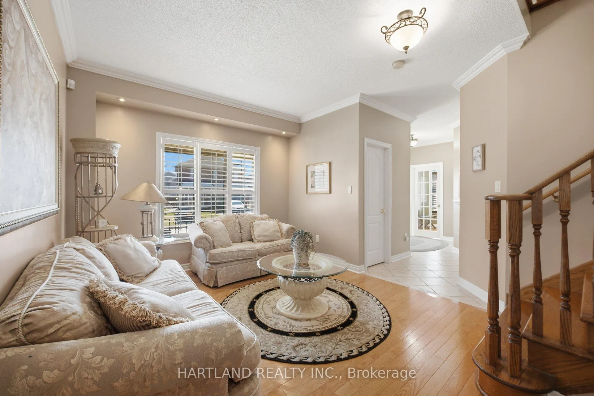 Photo 11 of 8 Westchester Crescent, Markham, Berczy — HOMEH
