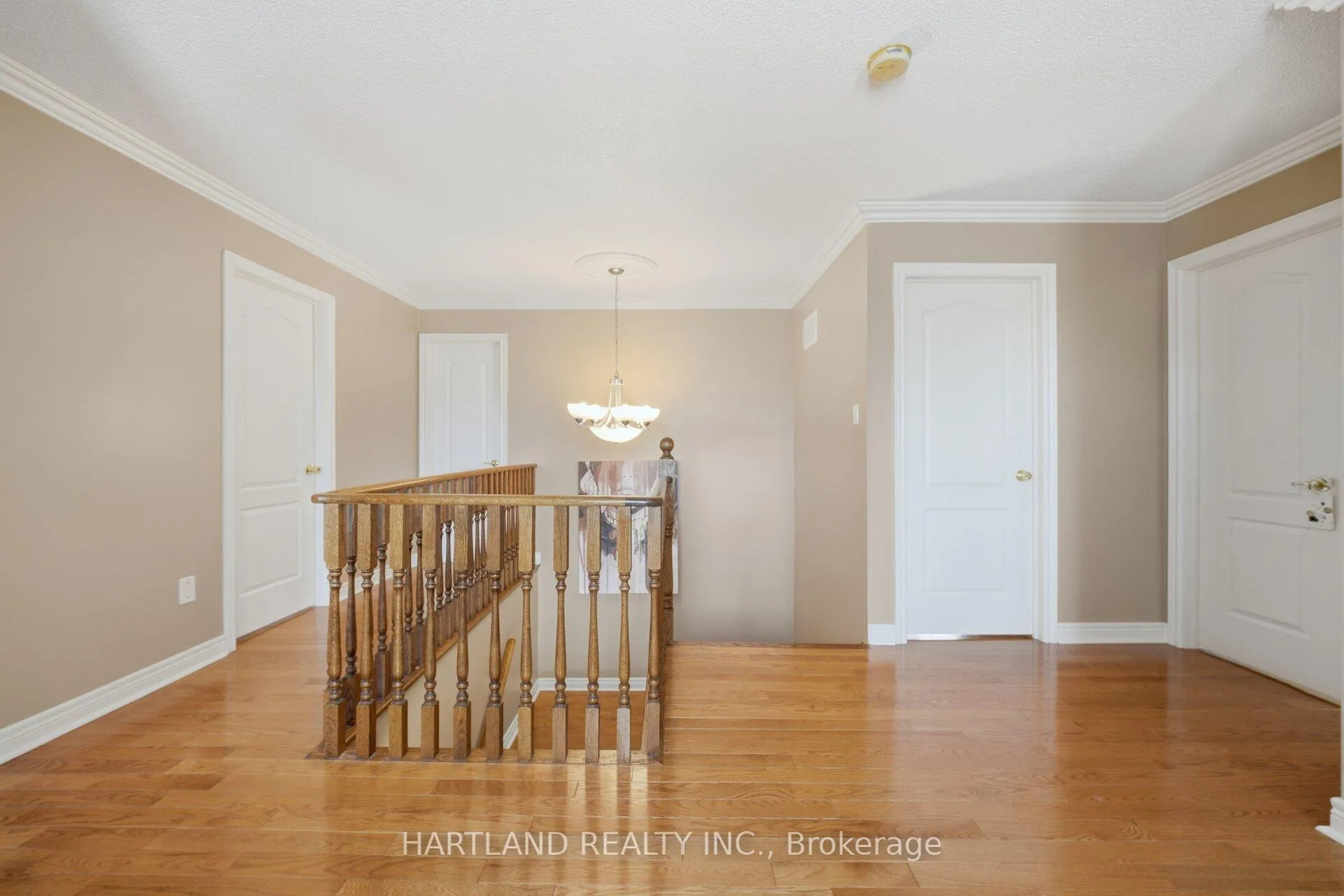 Photo 25 of 8 Westchester Crescent, Markham, Berczy — HOMEH