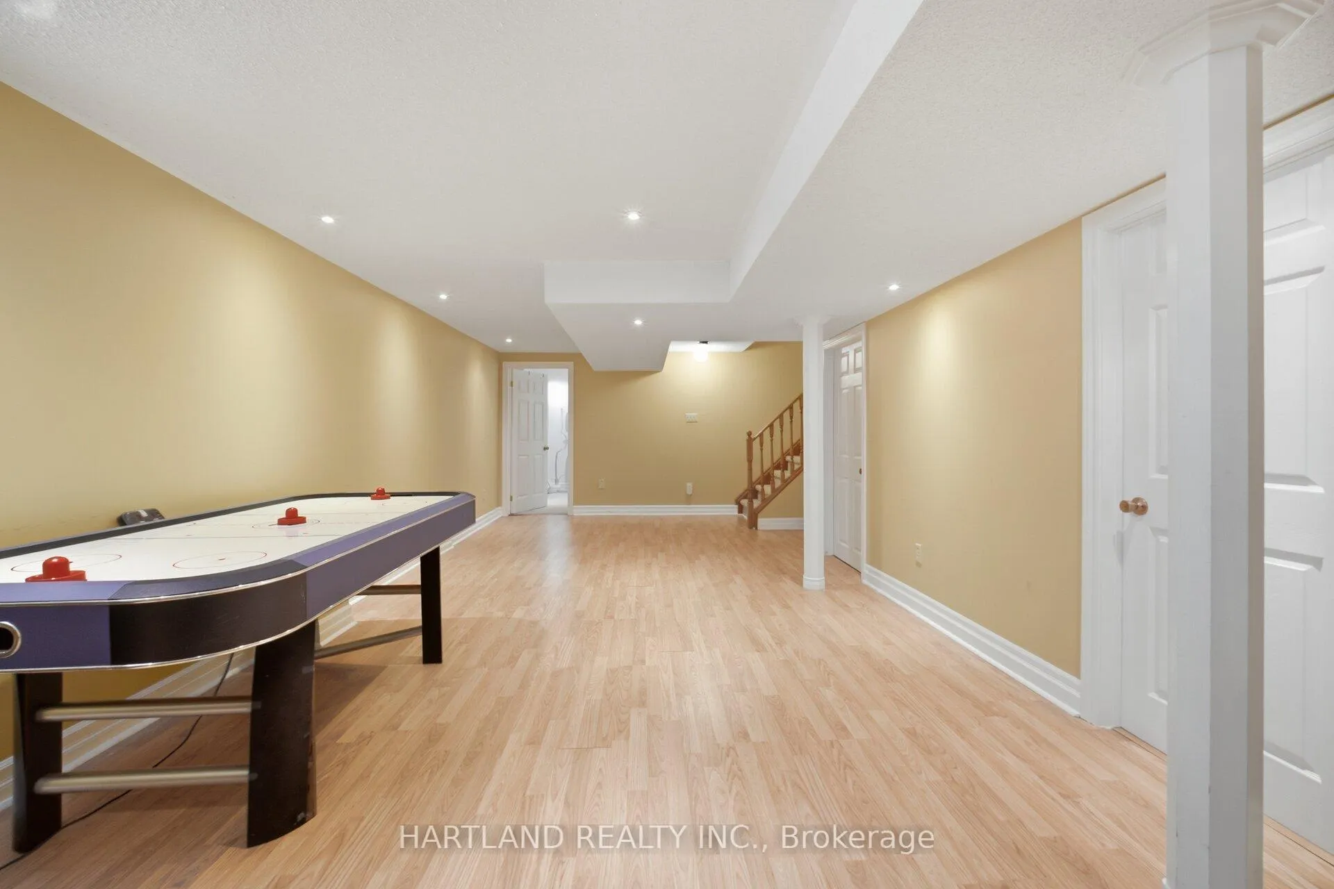 Photo 40 of 8 Westchester Crescent, Markham, Berczy — HOMEH