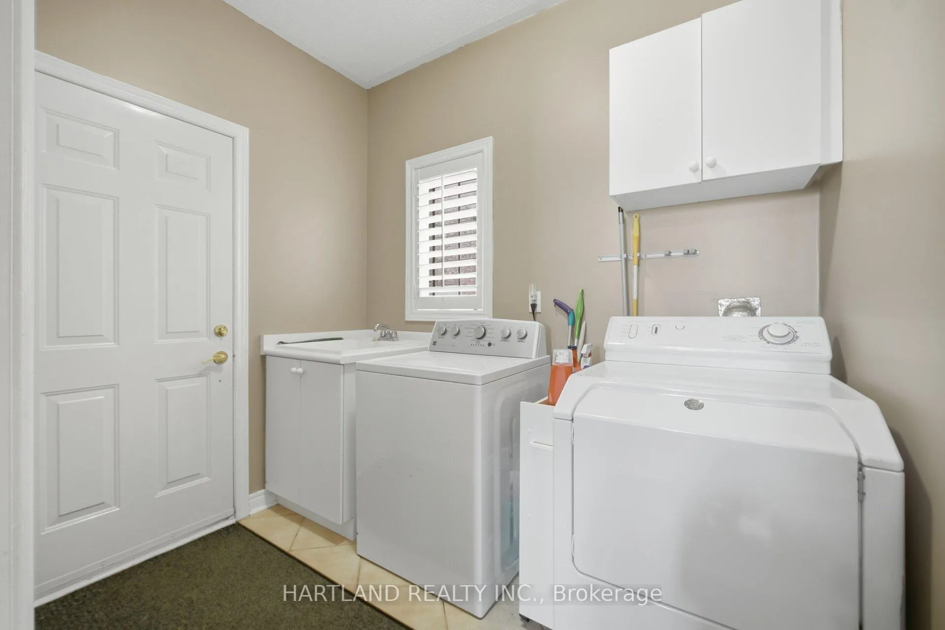 Photo 45 of 8 Westchester Crescent, Markham, Berczy — HOMEH