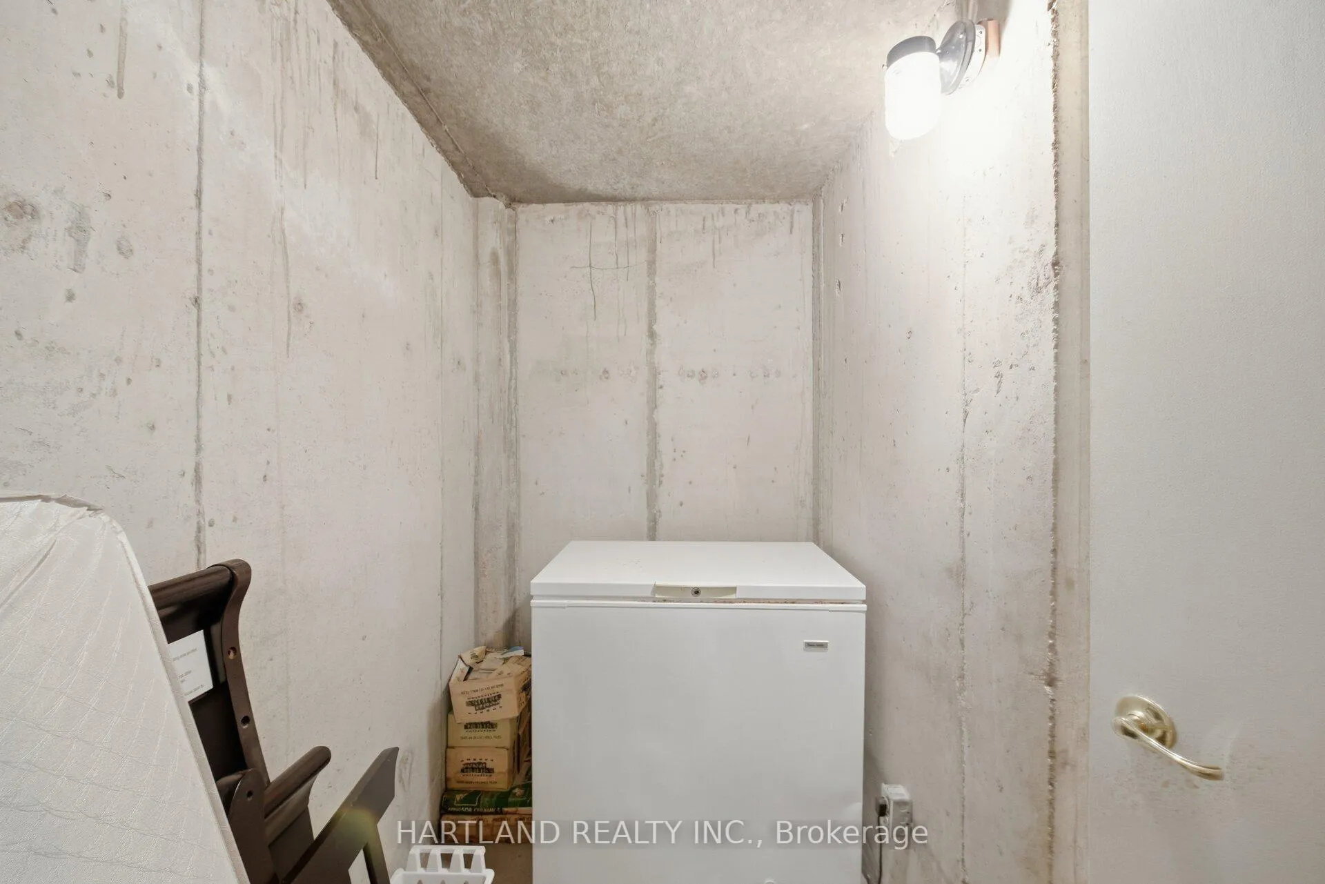 Photo 46 of 8 Westchester Crescent, Markham, Berczy — HOMEH