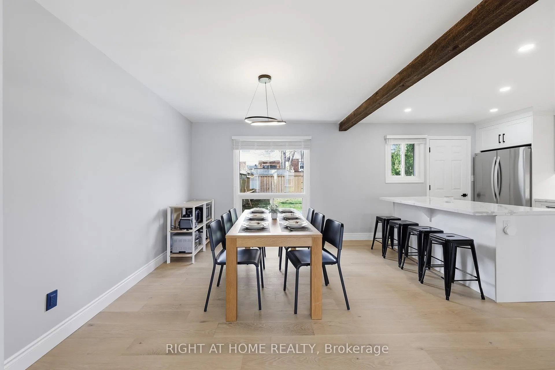 Photo 13 of 2458 Cavendish Drive, Burlington, Brant Hills — HOMEH