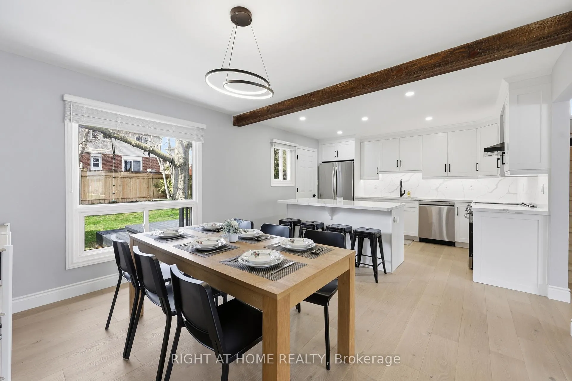 Photo 14 of 2458 Cavendish Drive, Burlington, Brant Hills — HOMEH